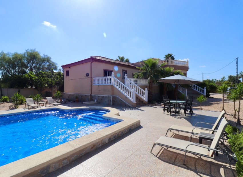 Herverkoop - Finca / Plattelands Woning - Catral