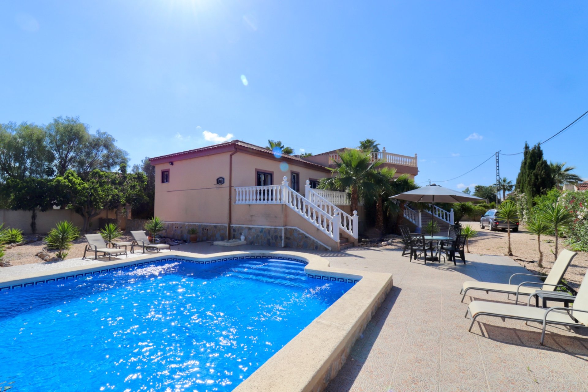 Herverkoop - Finca / Plattelands Woning - Catral