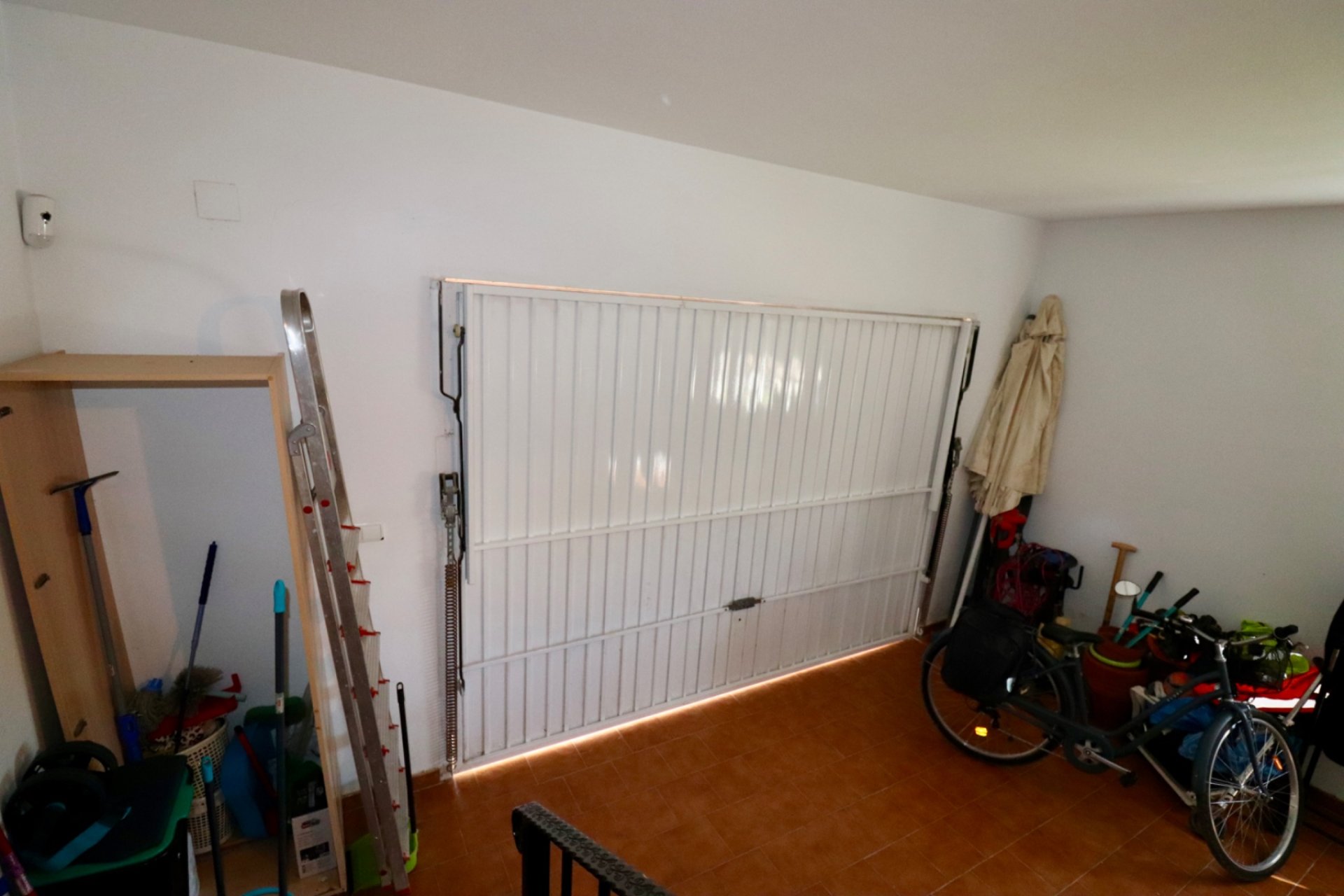 Herverkoop - Finca / Plattelands Woning - Catral