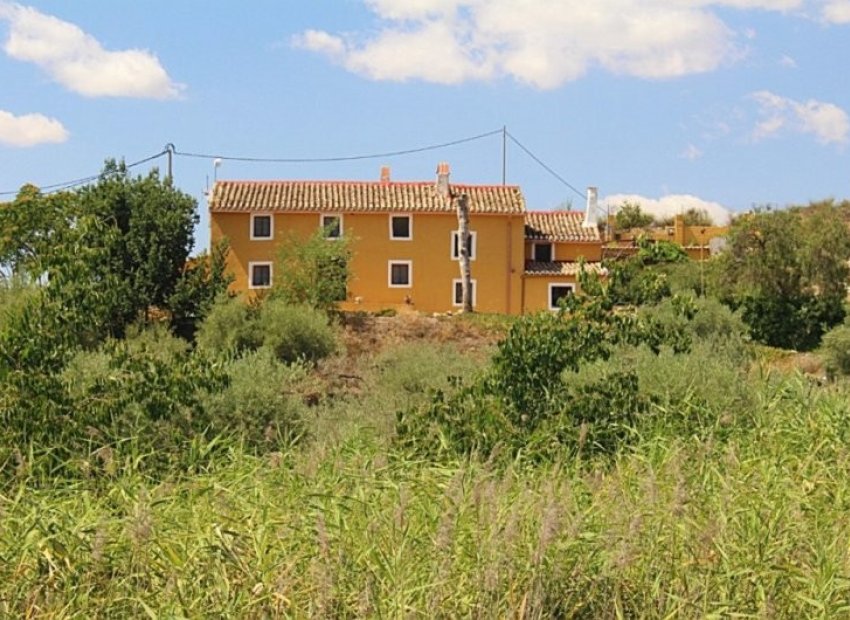 Herverkoop - Finca / Plattelands Woning - Cehegin
