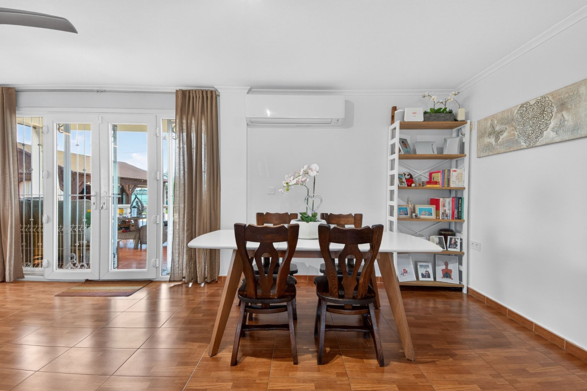 Herverkoop - Finca / Plattelands Woning - Crevillente