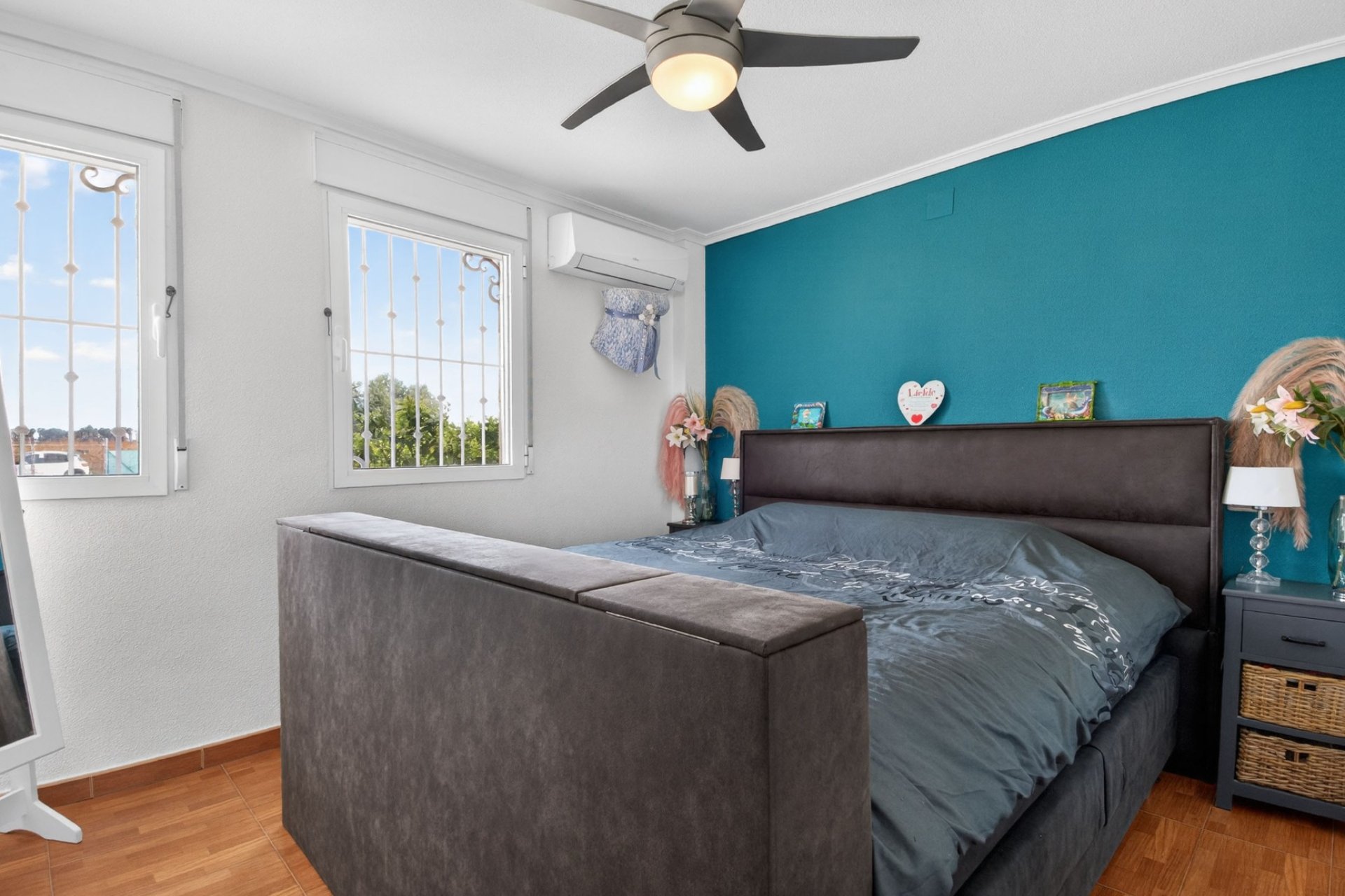 Herverkoop - Finca / Plattelands Woning - Crevillente