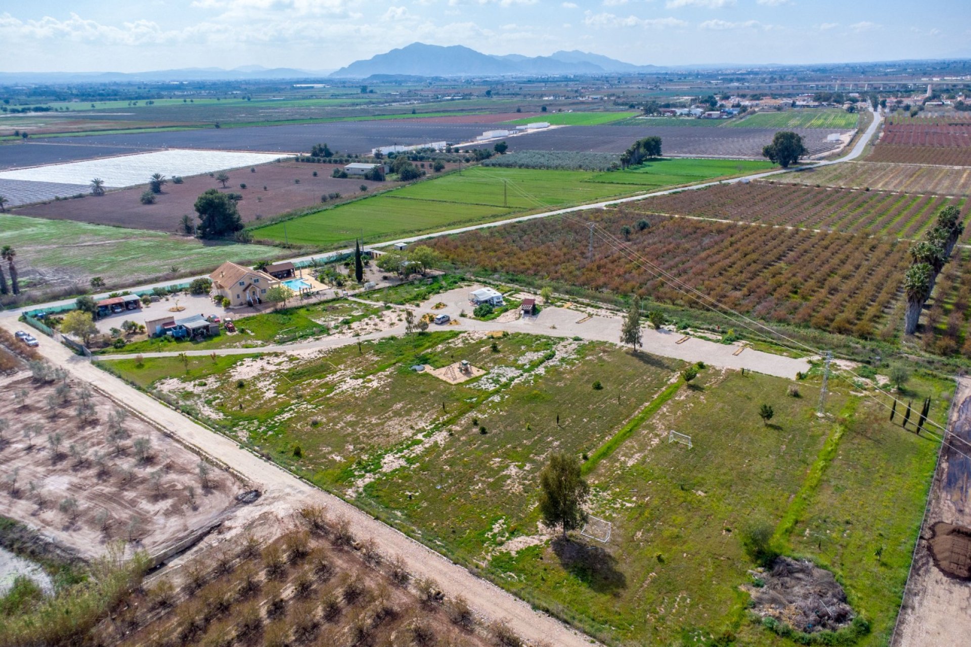 Herverkoop - Finca / Plattelands Woning - Crevillente