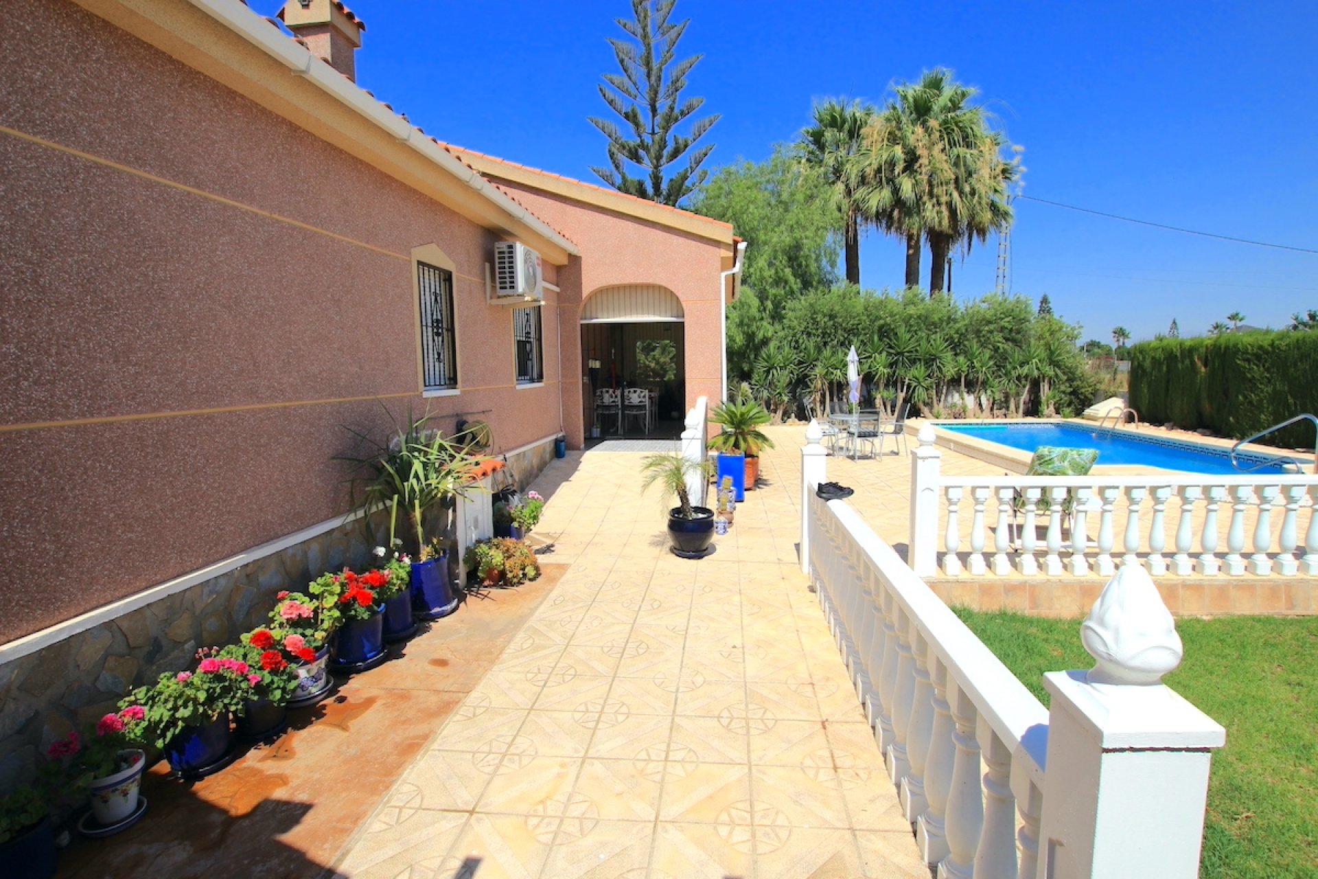 Herverkoop - Finca / Plattelands Woning - Daya Vieja