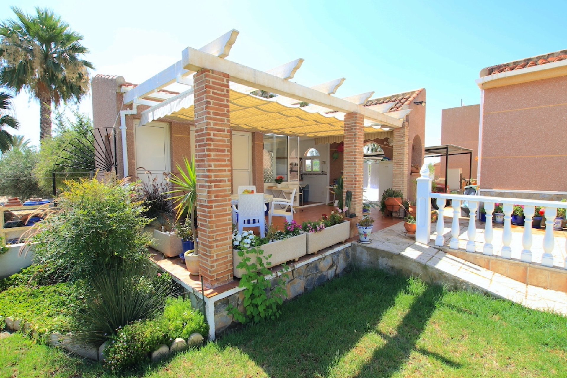 Herverkoop - Finca / Plattelands Woning - Daya Vieja