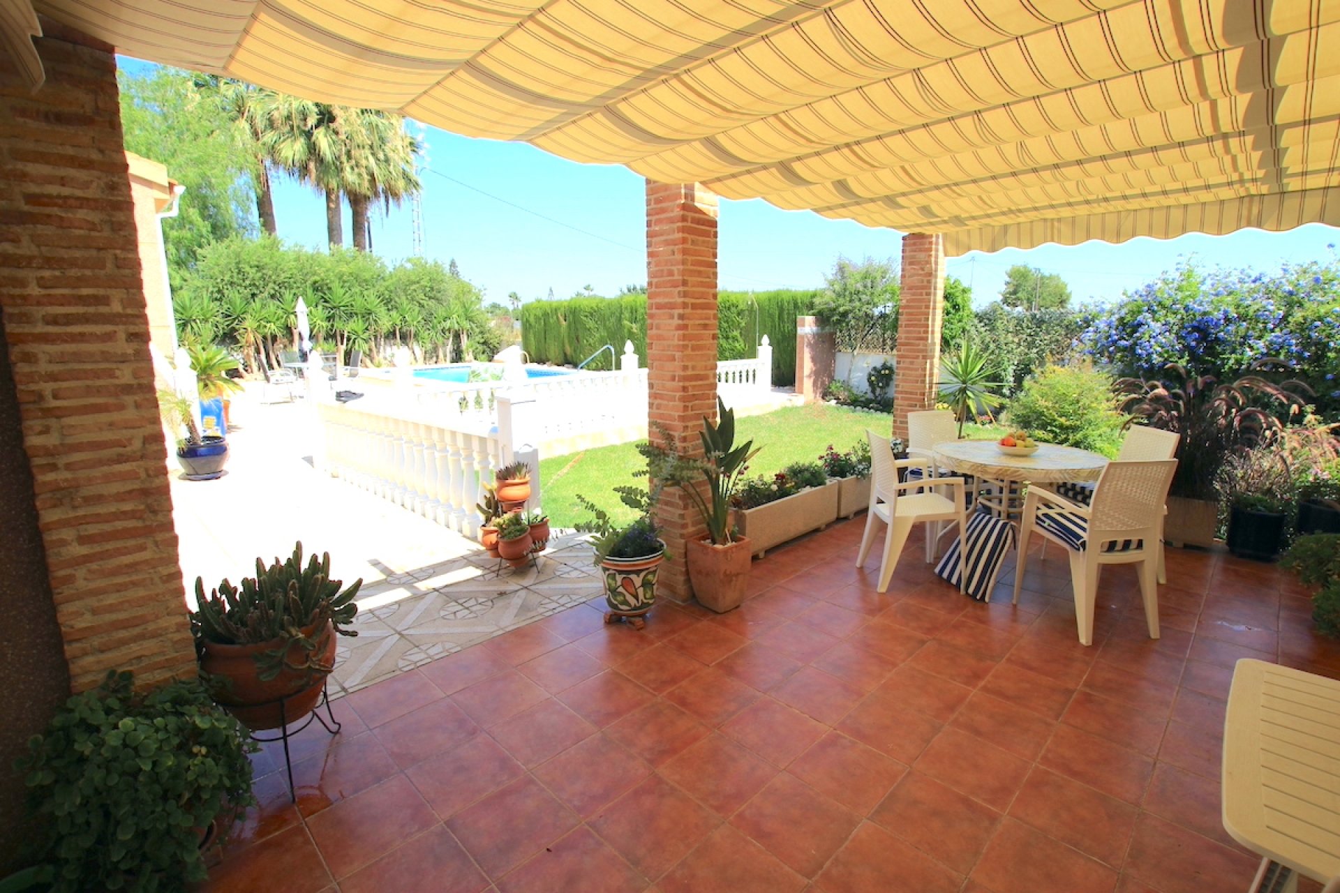 Herverkoop - Finca / Plattelands Woning - Daya Vieja