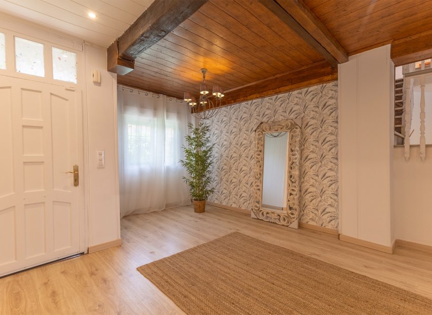 Herverkoop - Finca / Plattelands Woning - Orihuela