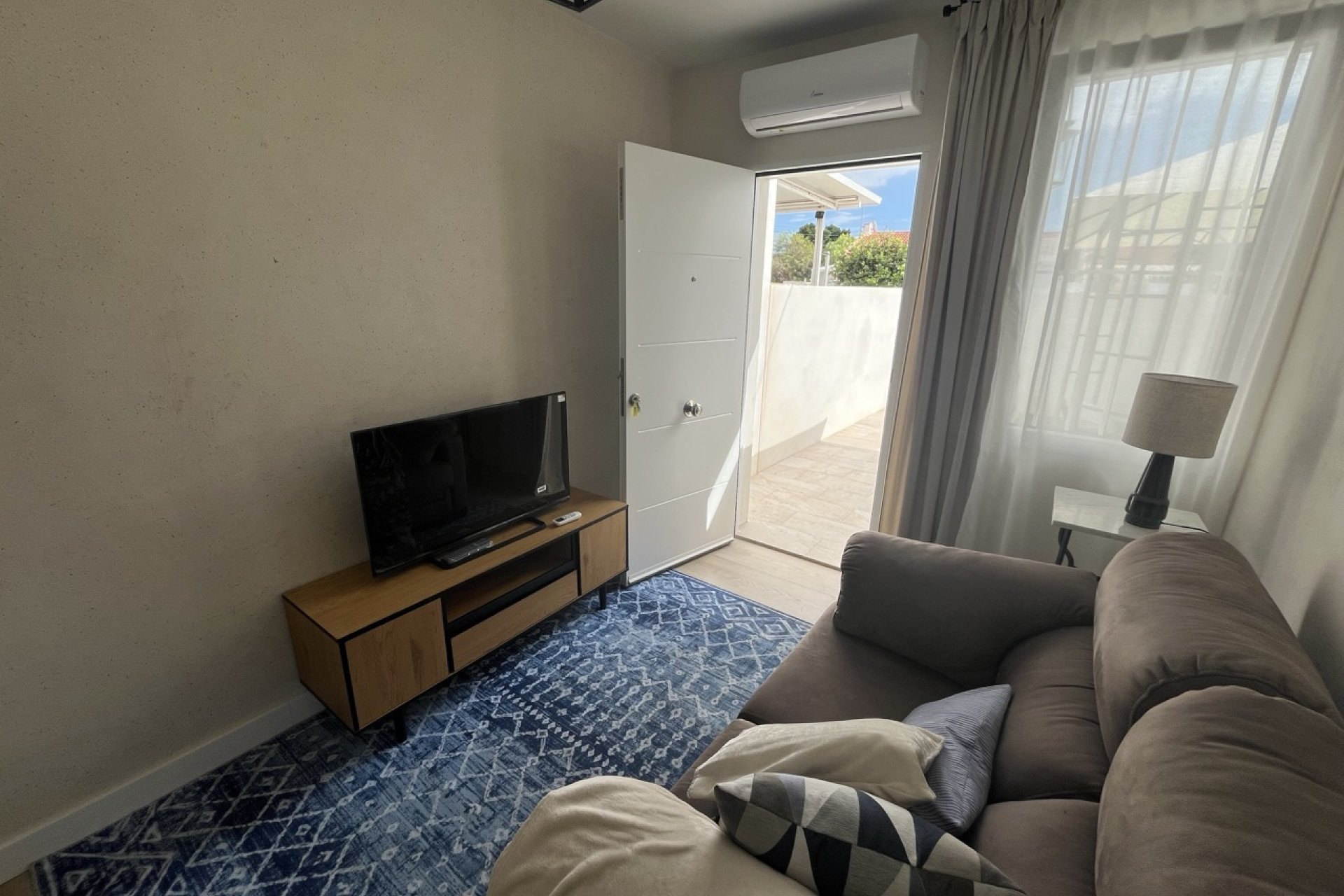 Herverkoop - Finca / Plattelands Woning - Torrevieja - Torretas