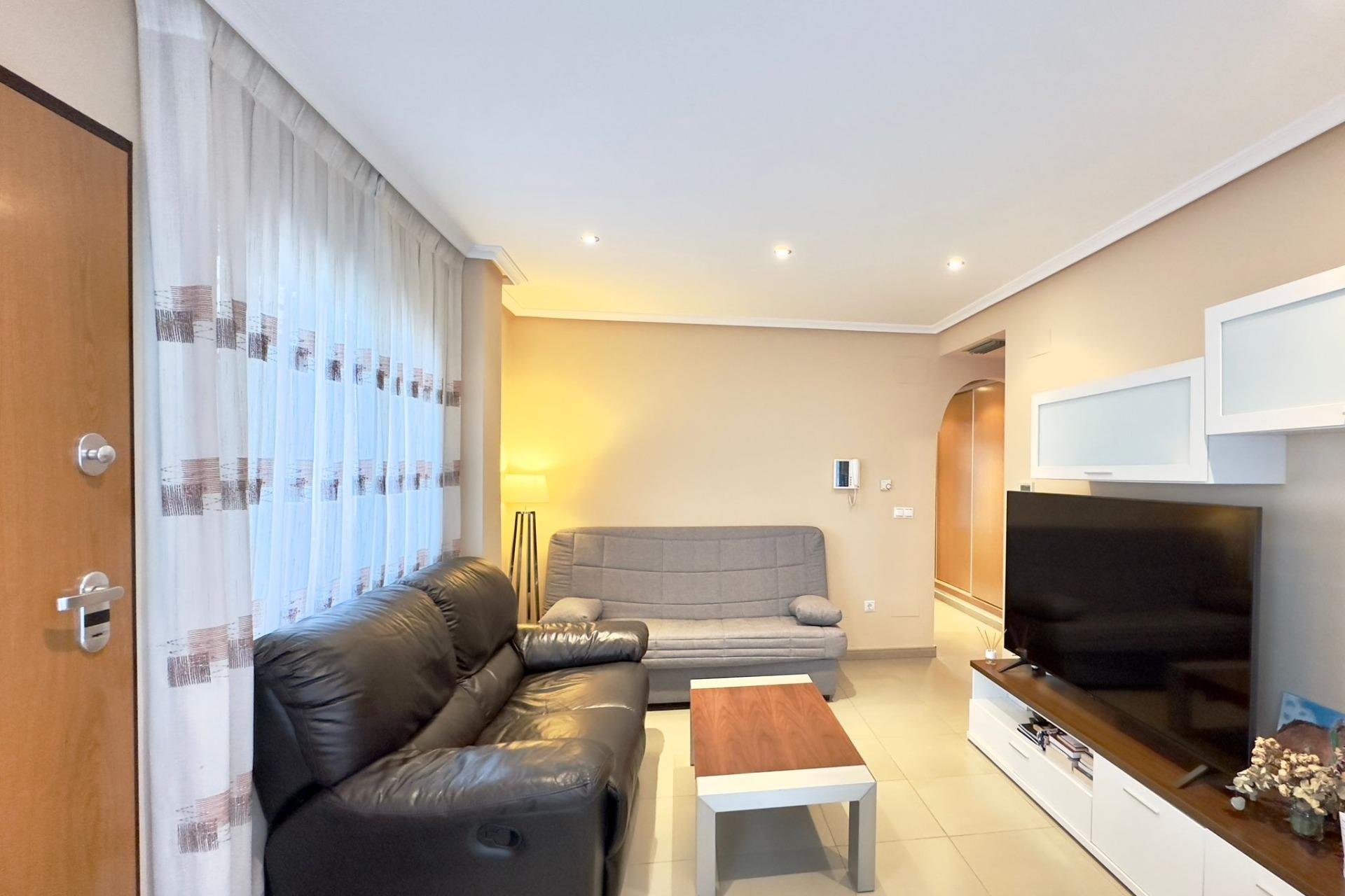 Herverkoop - Gebouw - Torrevieja - Playa del Cura
