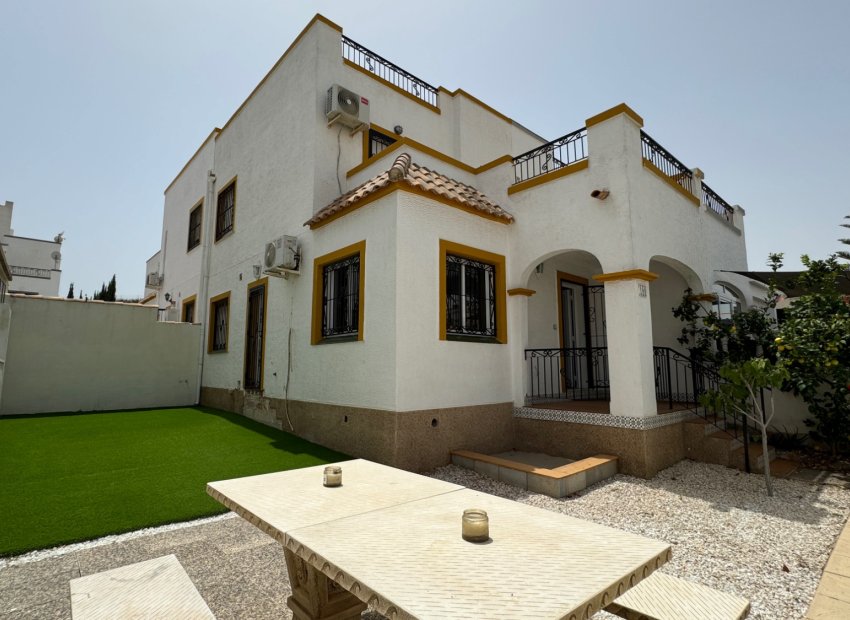 Herverkoop - House - Torrevieja* - Los Altos*