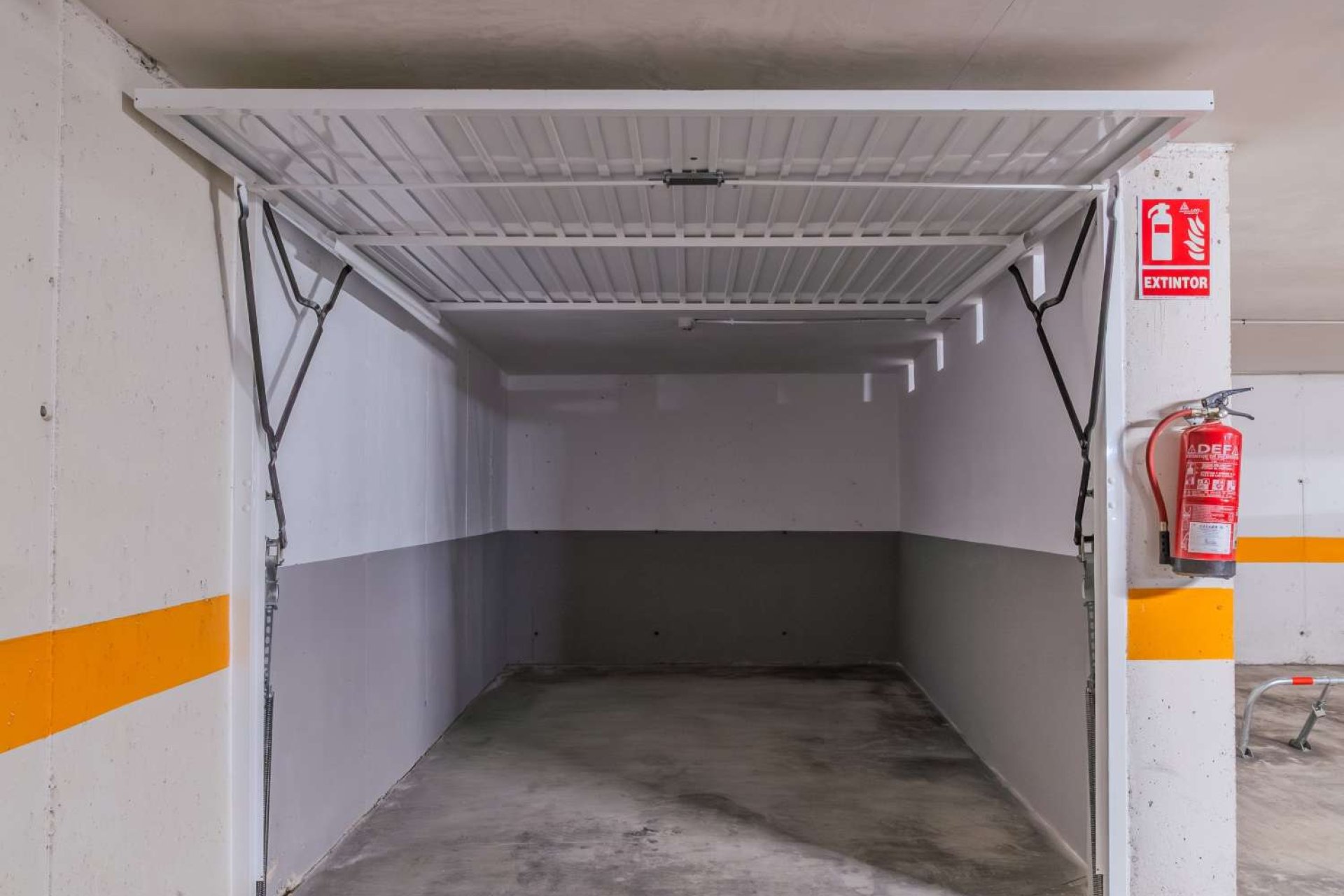 Herverkoop - Parkeerplaats / Garage - Torrevieja - Parque de las Naciones