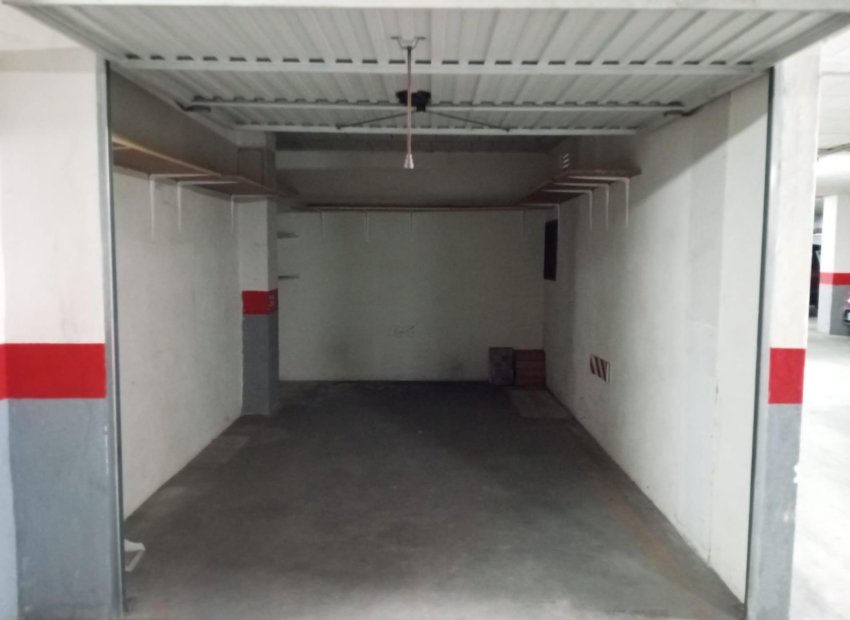 Herverkoop - Parkeerplaats / Garage - Torrevieja