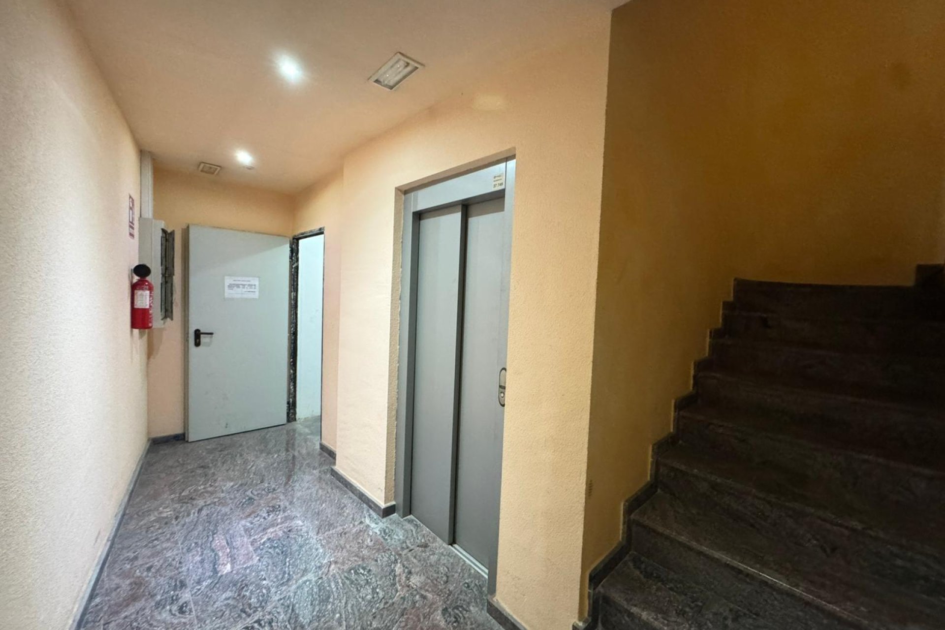 Herverkoop - Parkeerplaats / Garage - Torrevieja