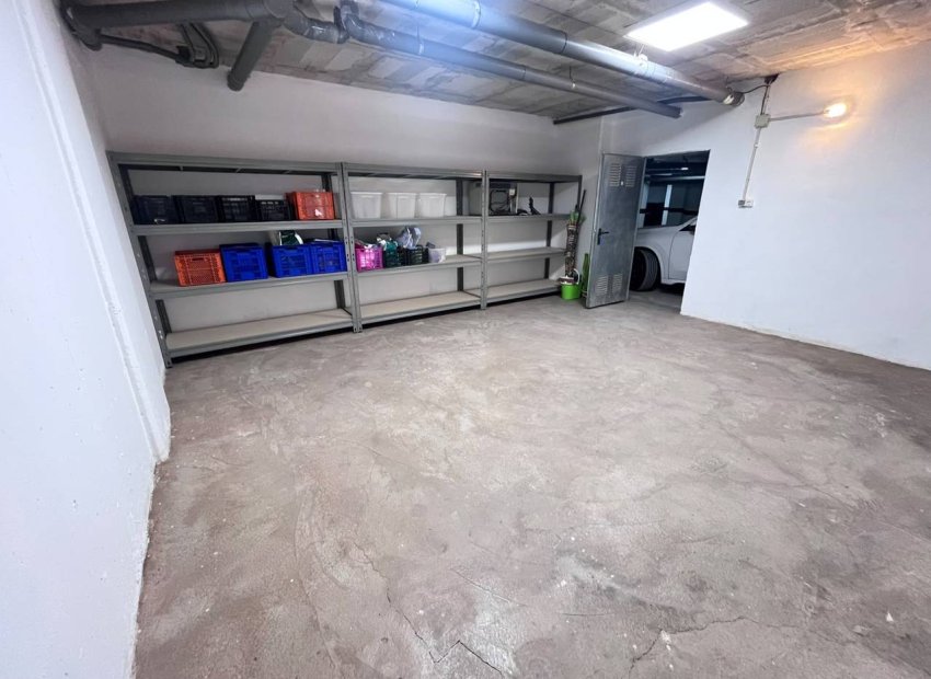 Herverkoop - Parkeerplaats / Garage - Torrevieja