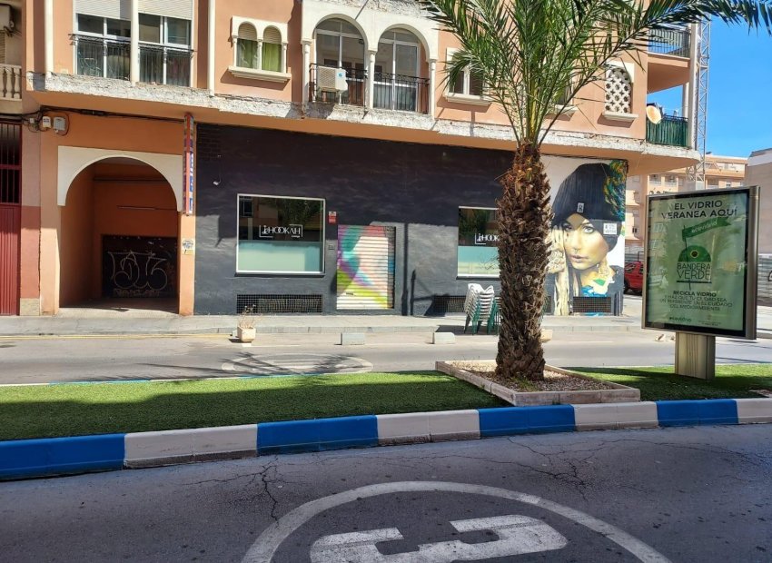 Herverkoop - Parking - Torrevieja - Estacion de autobuses