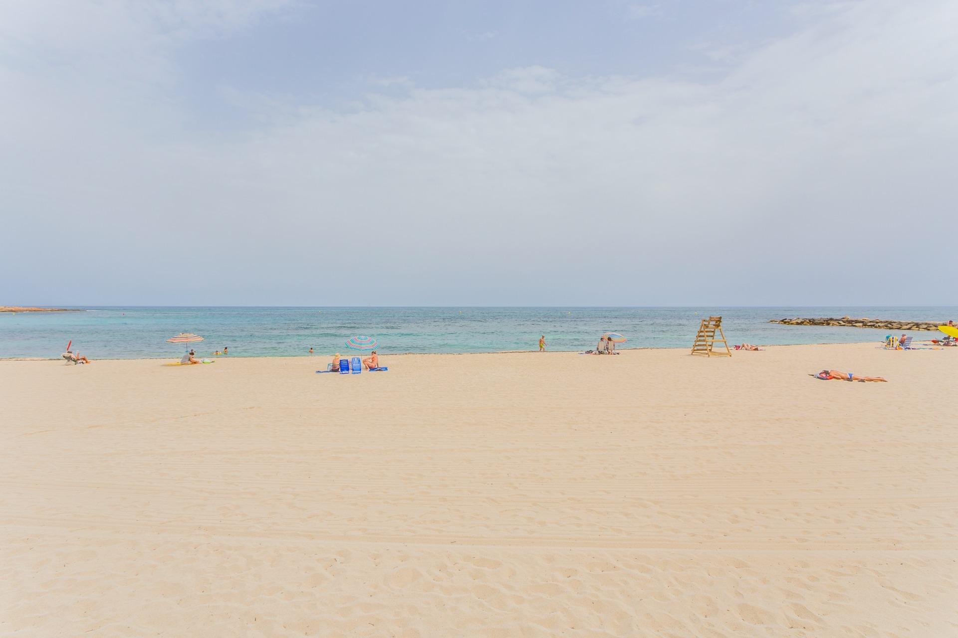 Herverkoop - Parking - Torrevieja - Los Frutales