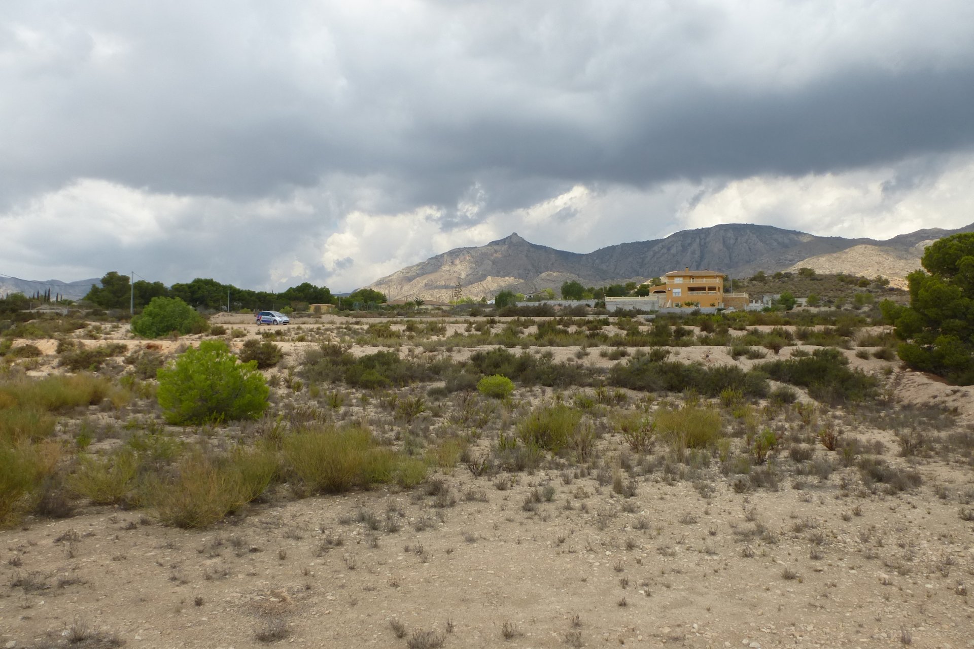 Herverkoop - Plot - Crevillente