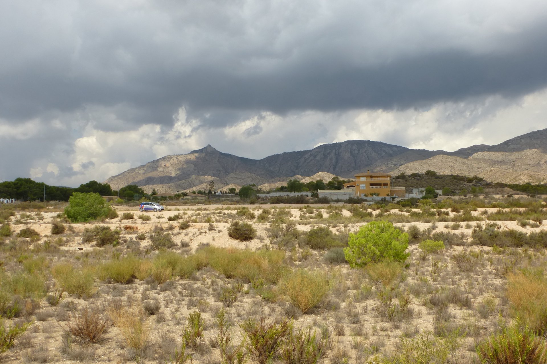 Herverkoop - Plot - Crevillente