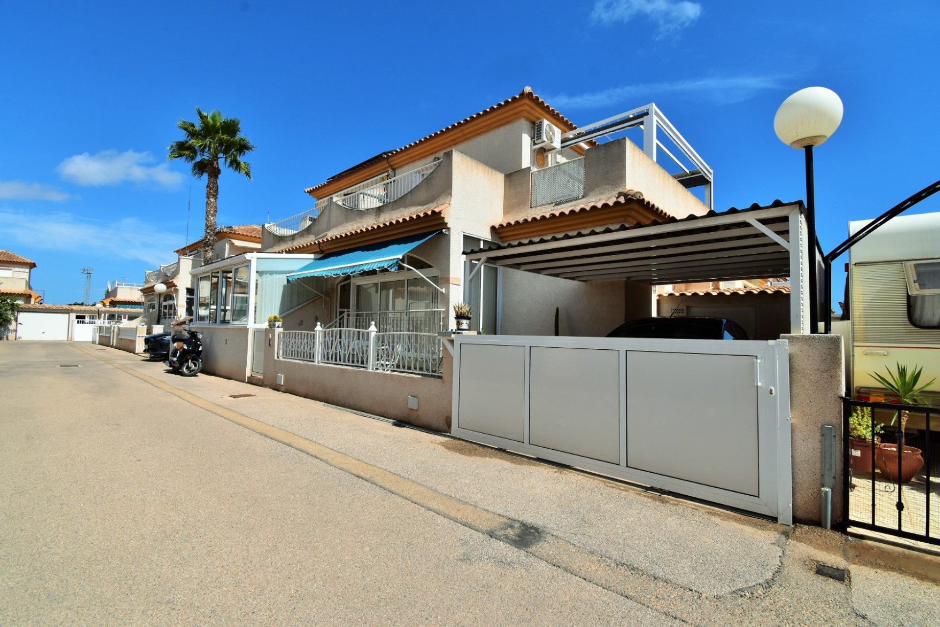 Herverkoop - Quad House - Orihuela Costa - Playa Flamenca