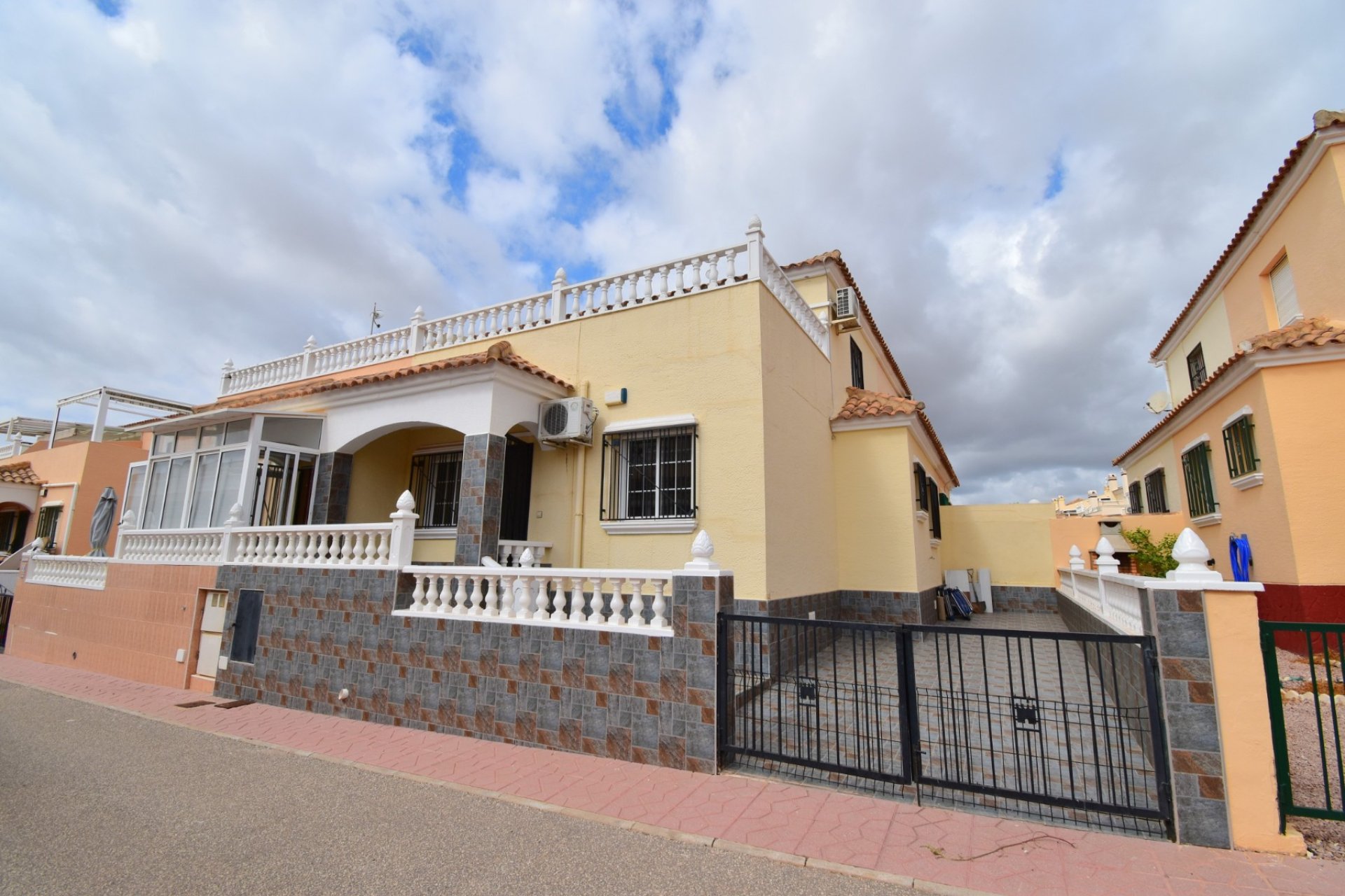 Herverkoop - Quad House - Orihuela Costa - Playa Flamenca