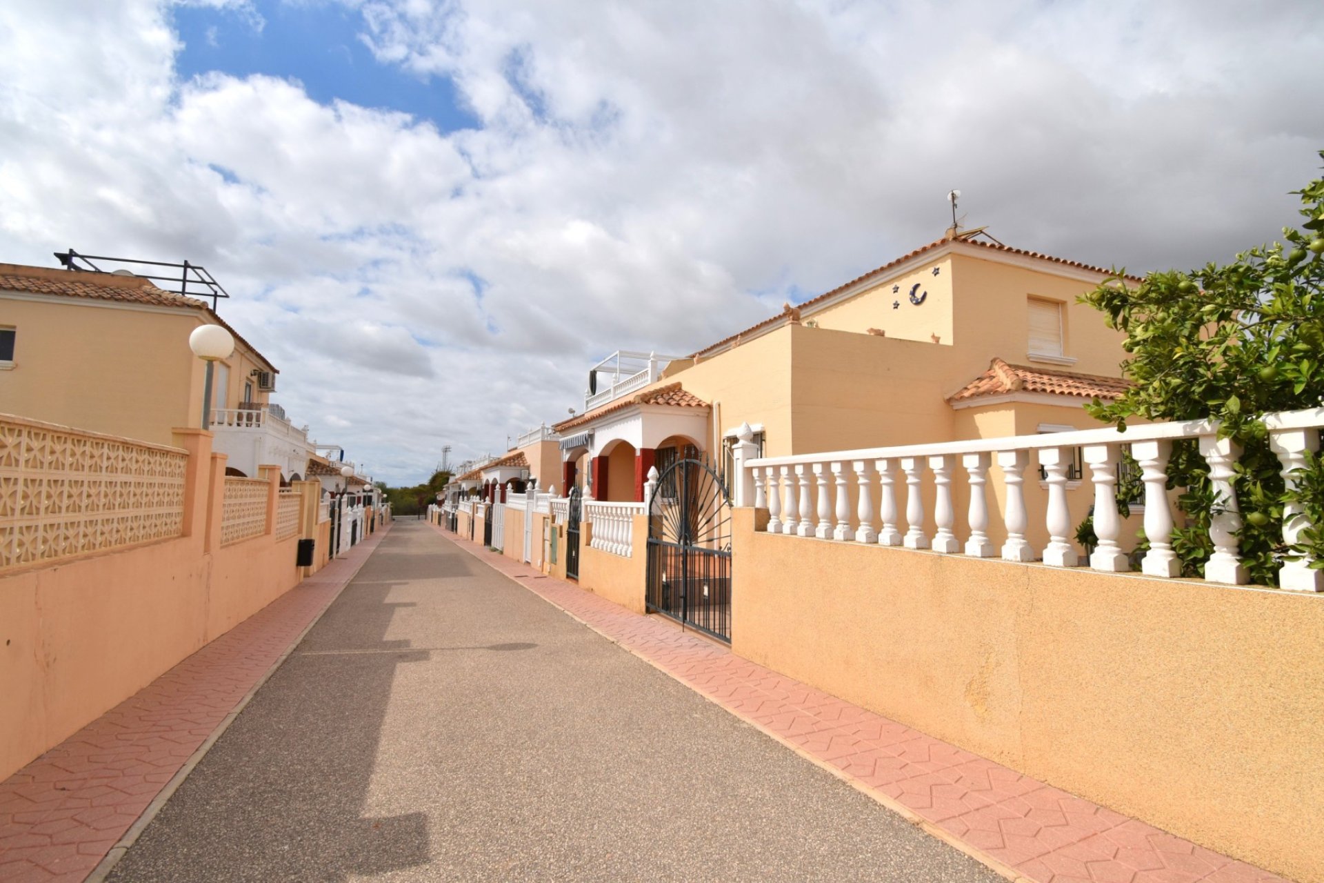 Herverkoop - Quad House - Orihuela Costa - Playa Flamenca