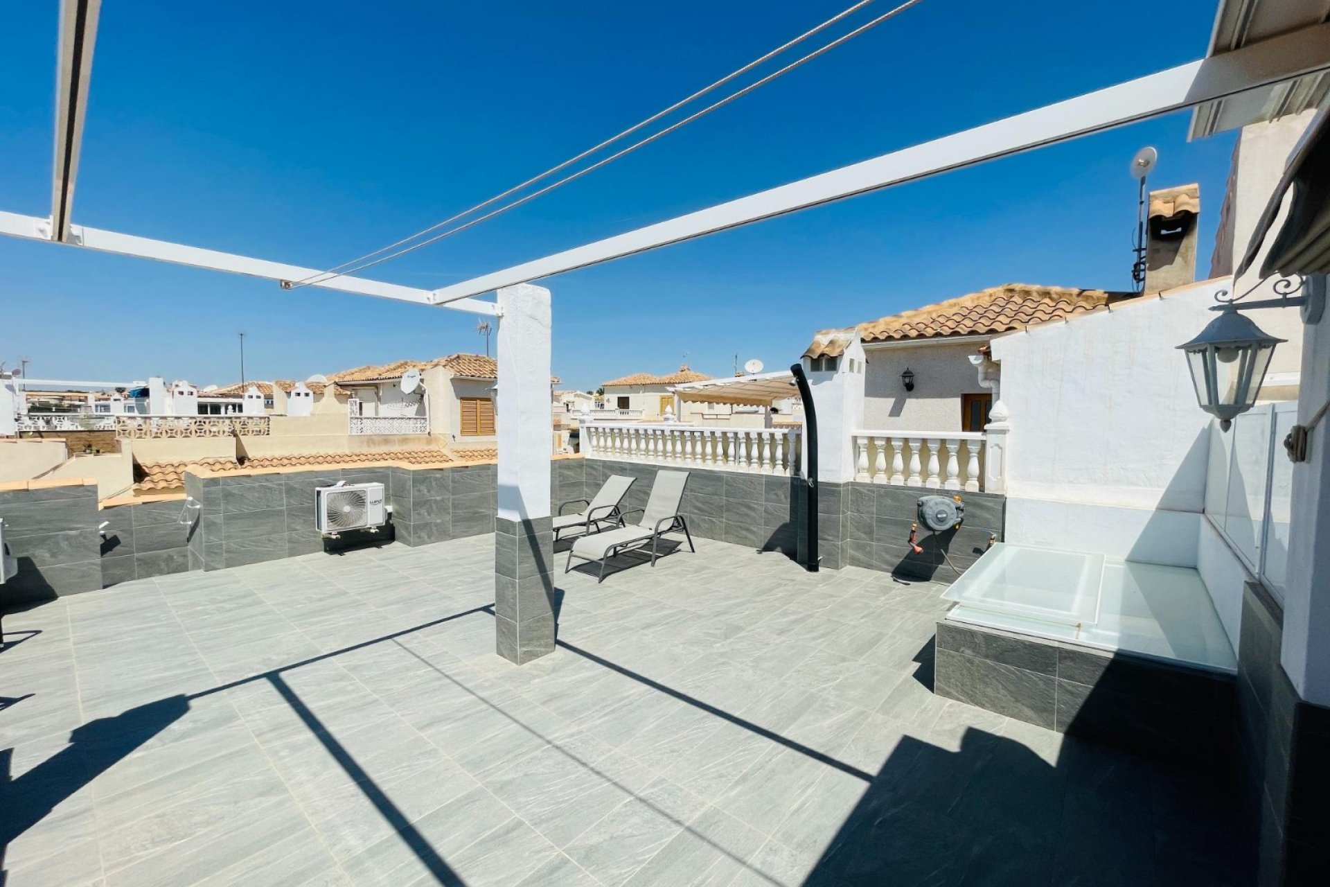 Herverkoop - Quad House - Orihuela Costa - Playa Flamenca