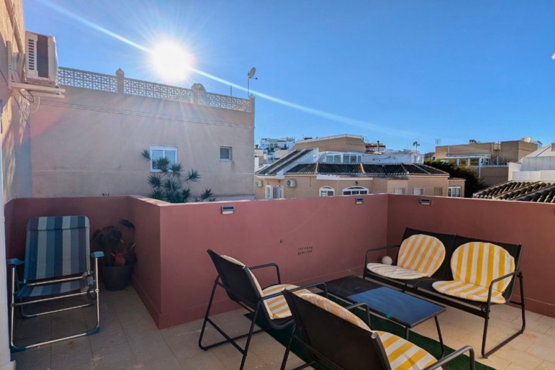 Herverkoop - Quad House - San Miguel de Salinas