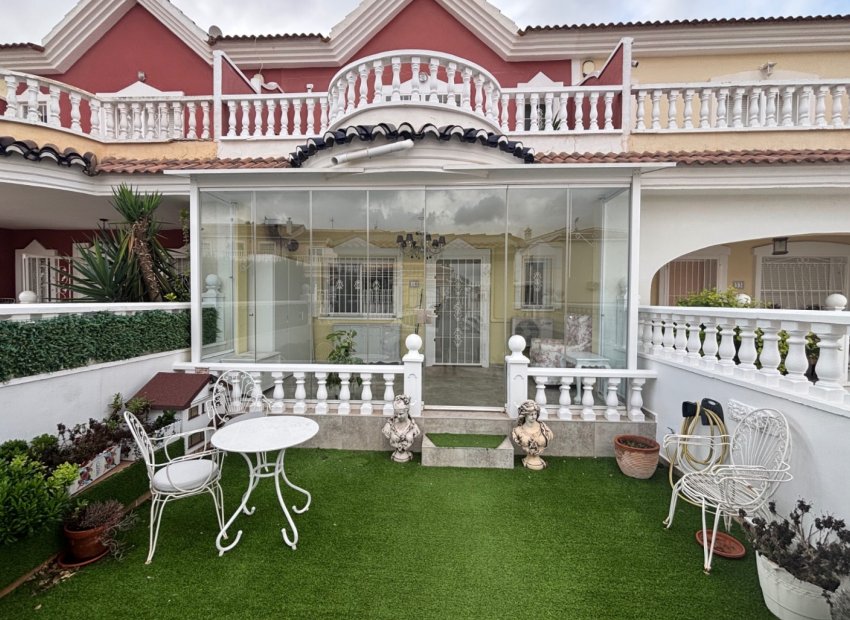 Herverkoop - Rijwoning - Benijofar - Monte Azul