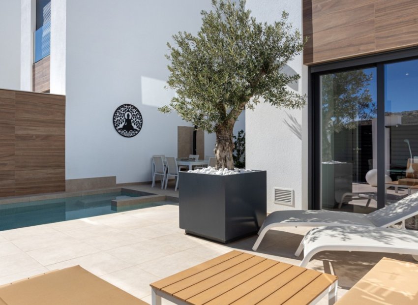 Herverkoop - Rijwoning - Benijofar