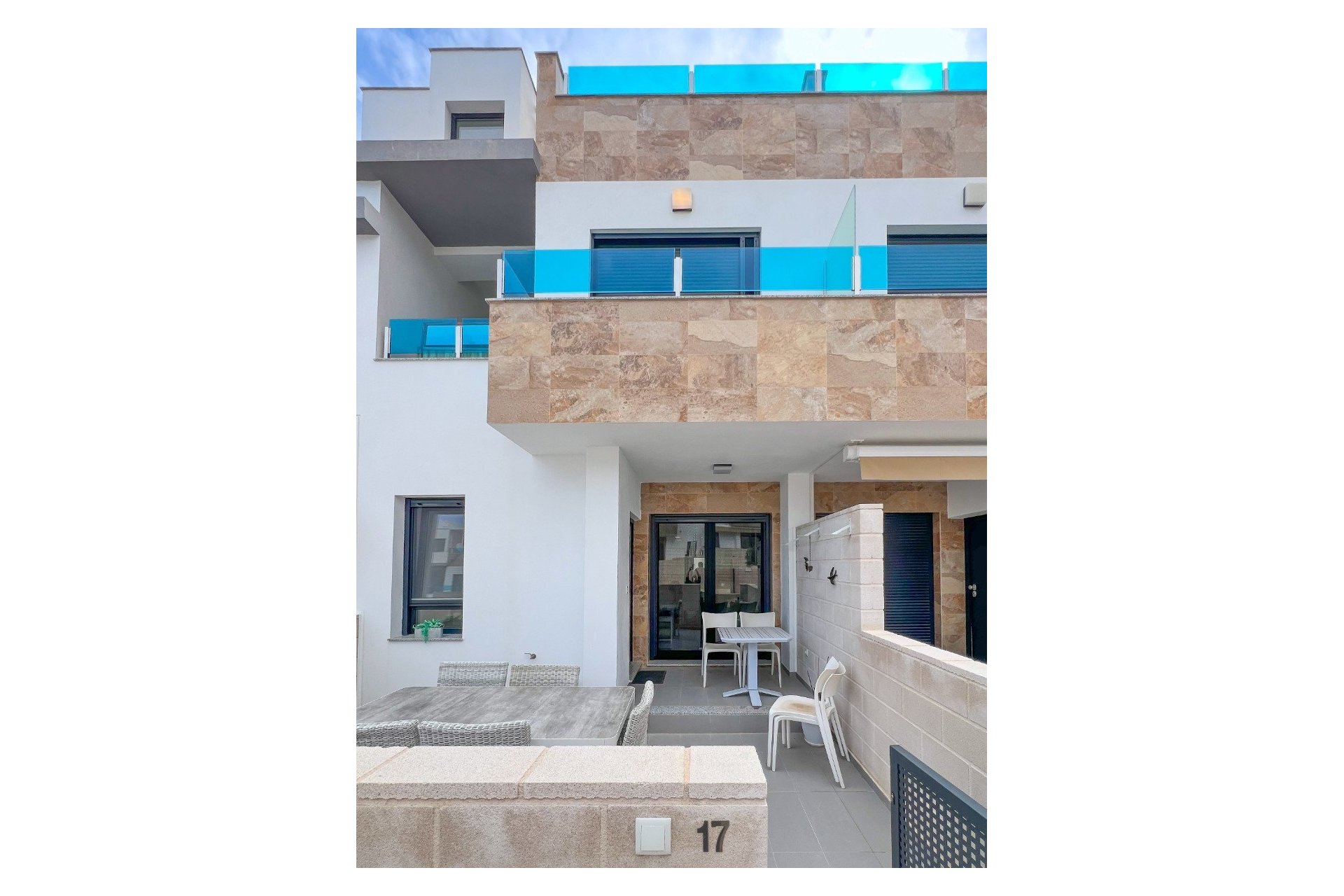 Herverkoop - Rijwoning - Bigastro