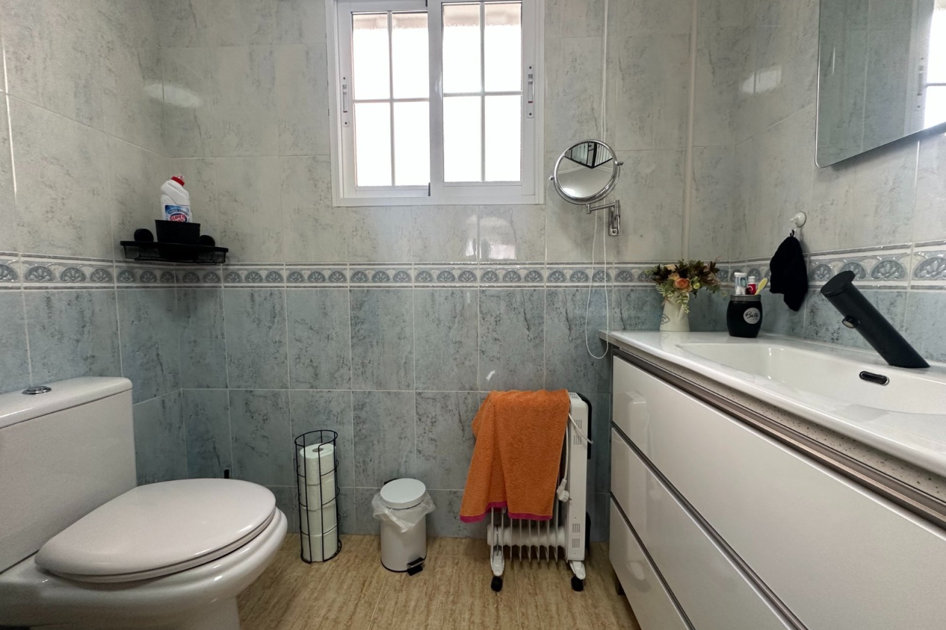 Herverkoop - Rijwoning - Bigastro