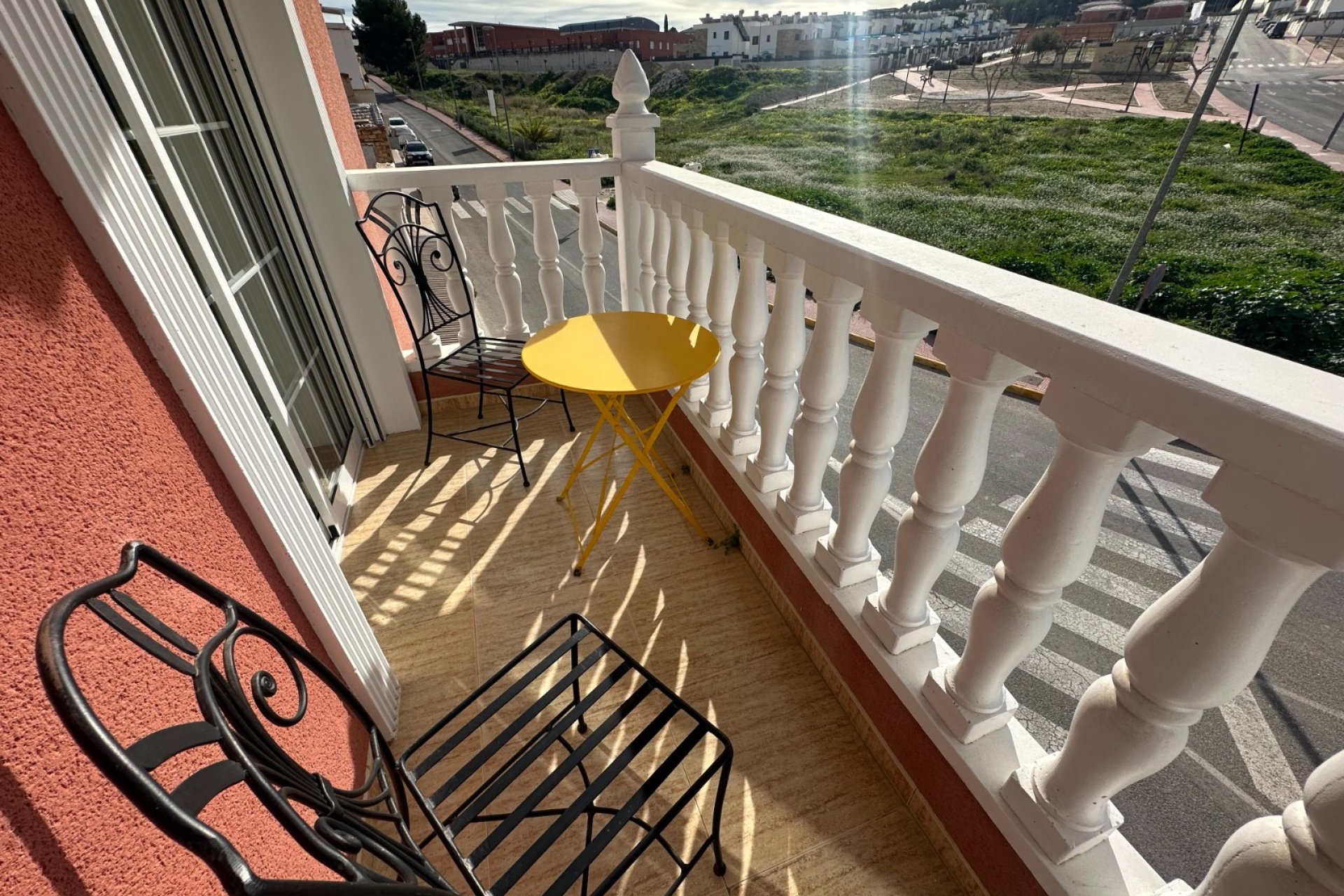 Herverkoop - Rijwoning - Bigastro