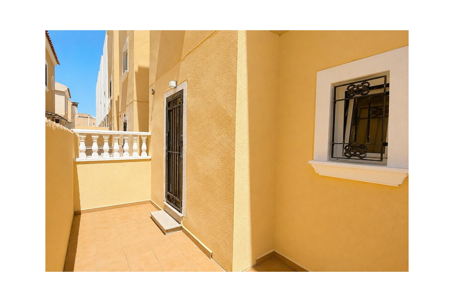 Herverkoop - Rijwoning - Campoamor