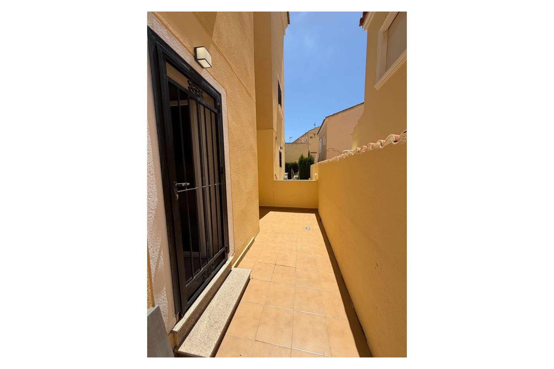 Herverkoop - Rijwoning - Campoamor