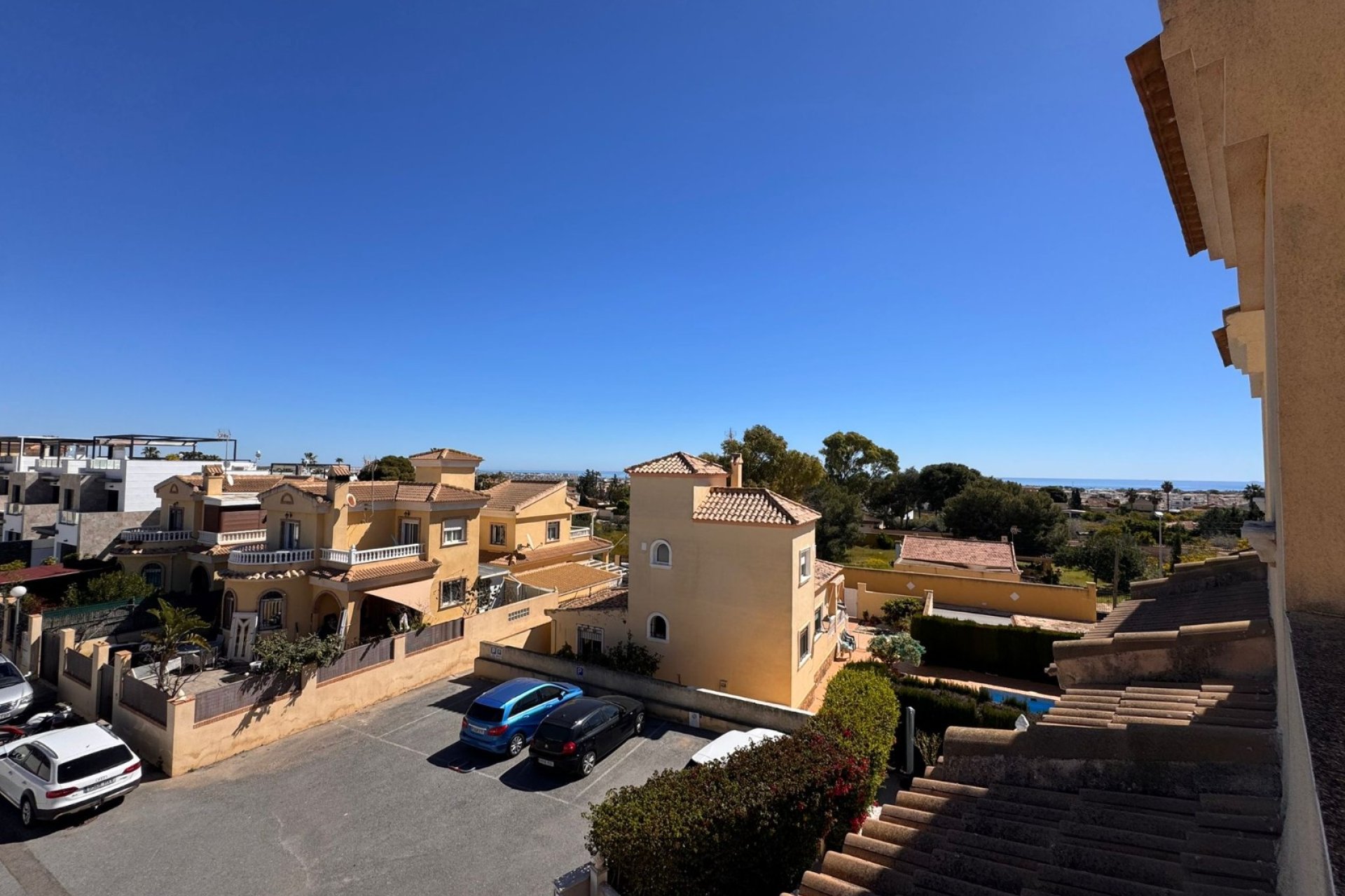 Herverkoop - Rijwoning - Campoamor