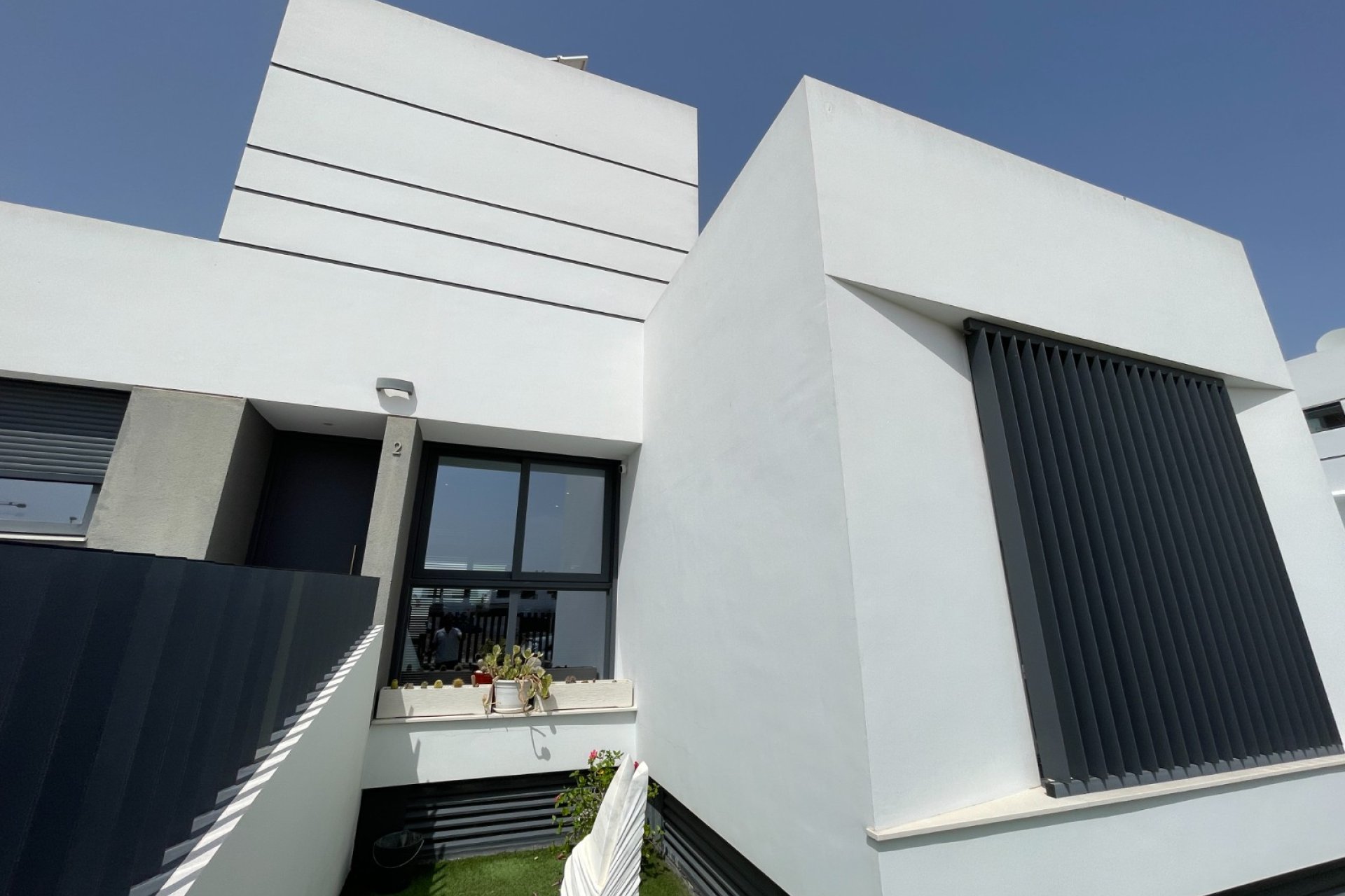 Herverkoop - Rijwoning - Dolores