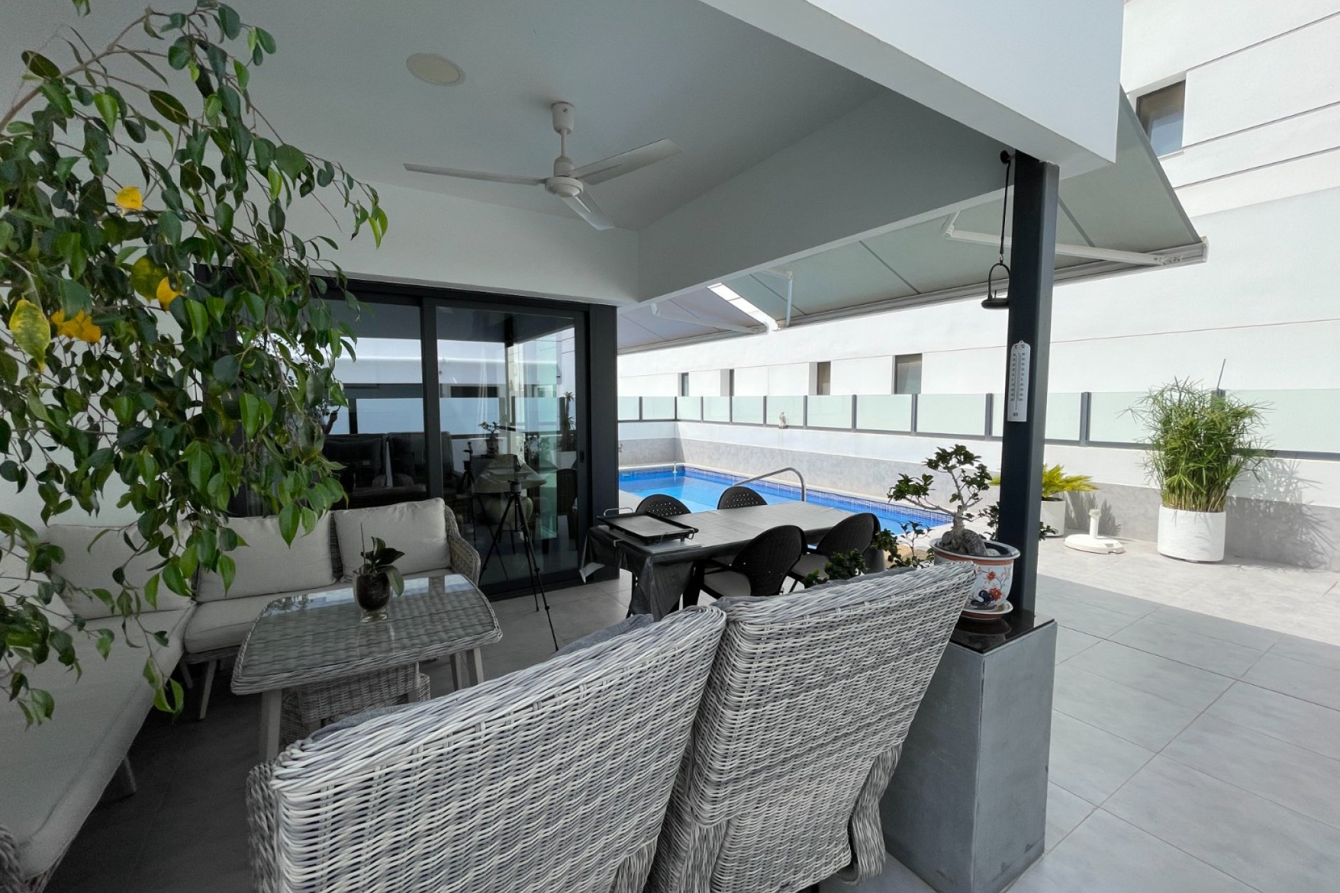 Herverkoop - Rijwoning - Dolores