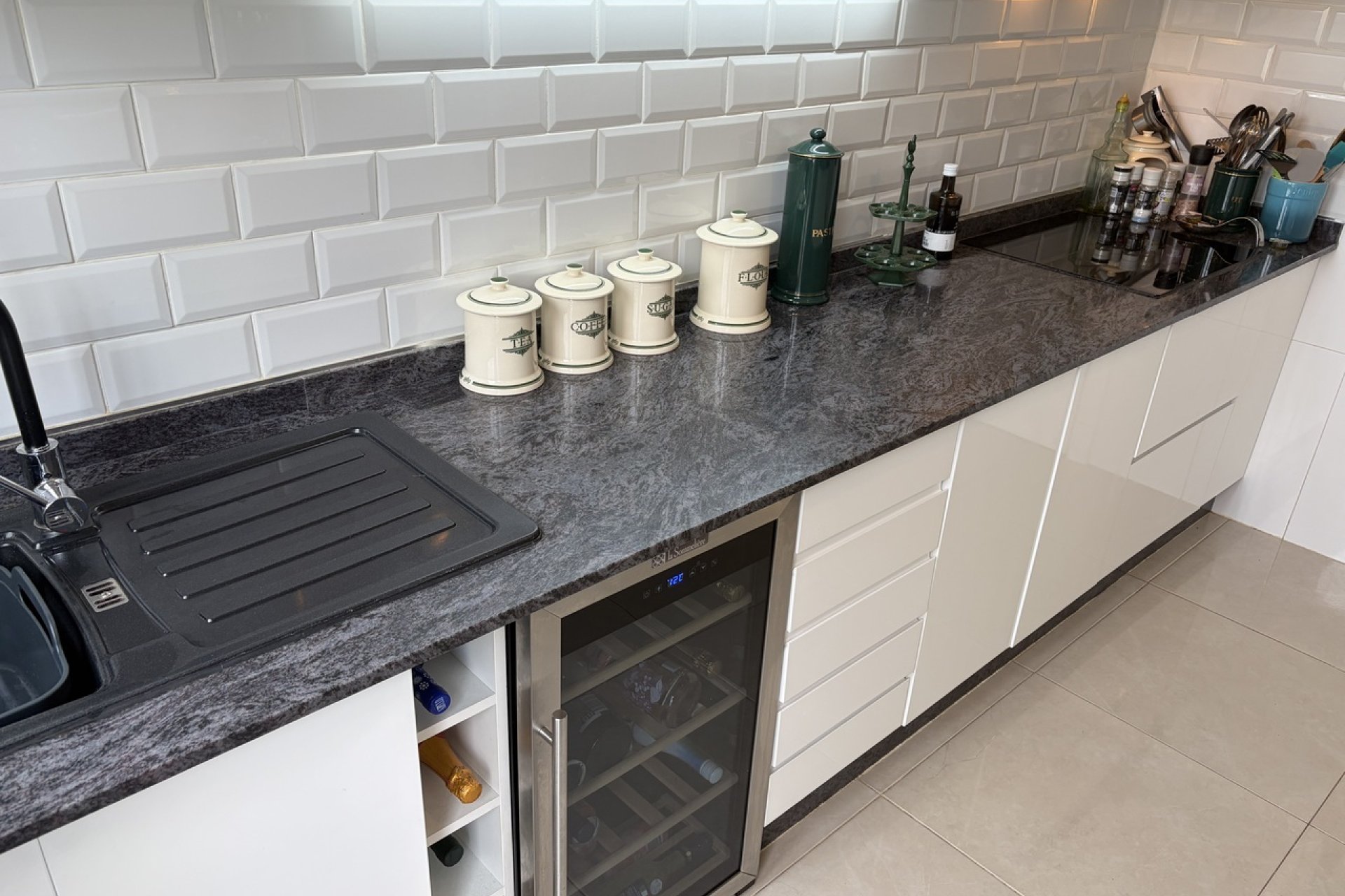 Herverkoop - Rijwoning - Heredades