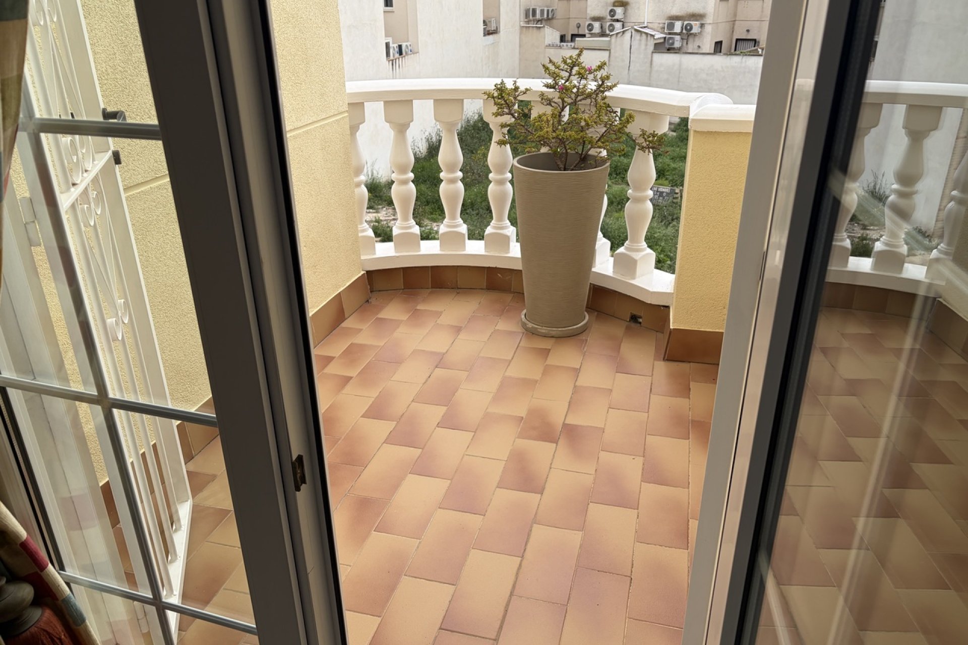 Herverkoop - Rijwoning - Heredades