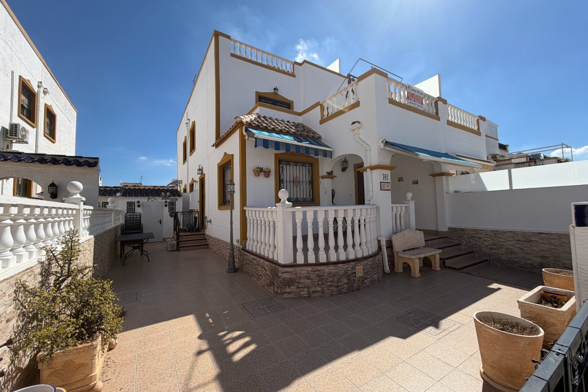 Herverkoop - Rijwoning - Orihuela - Entre Naranjos