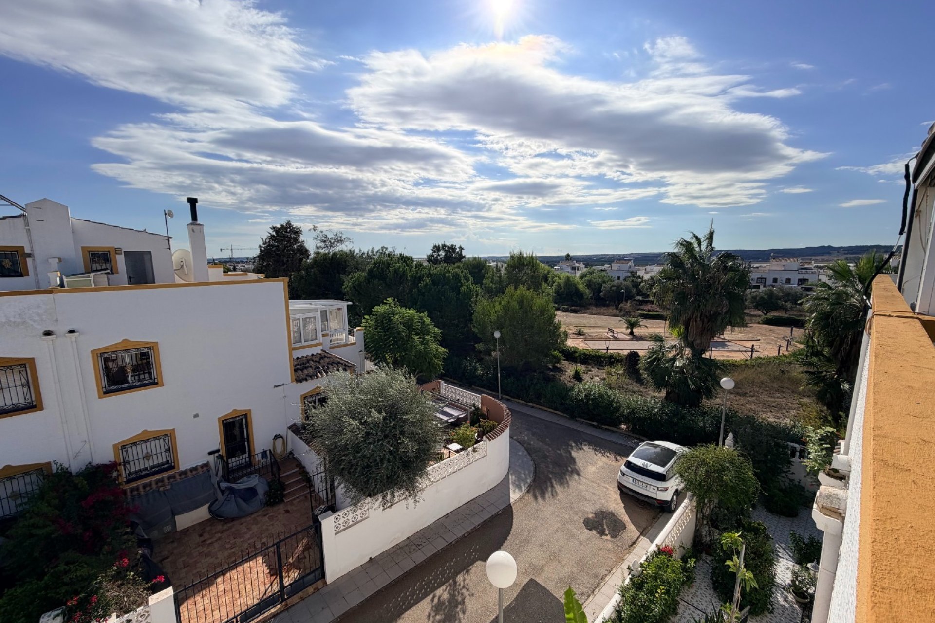 Herverkoop - Rijwoning - Orihuela - Entre Naranjos