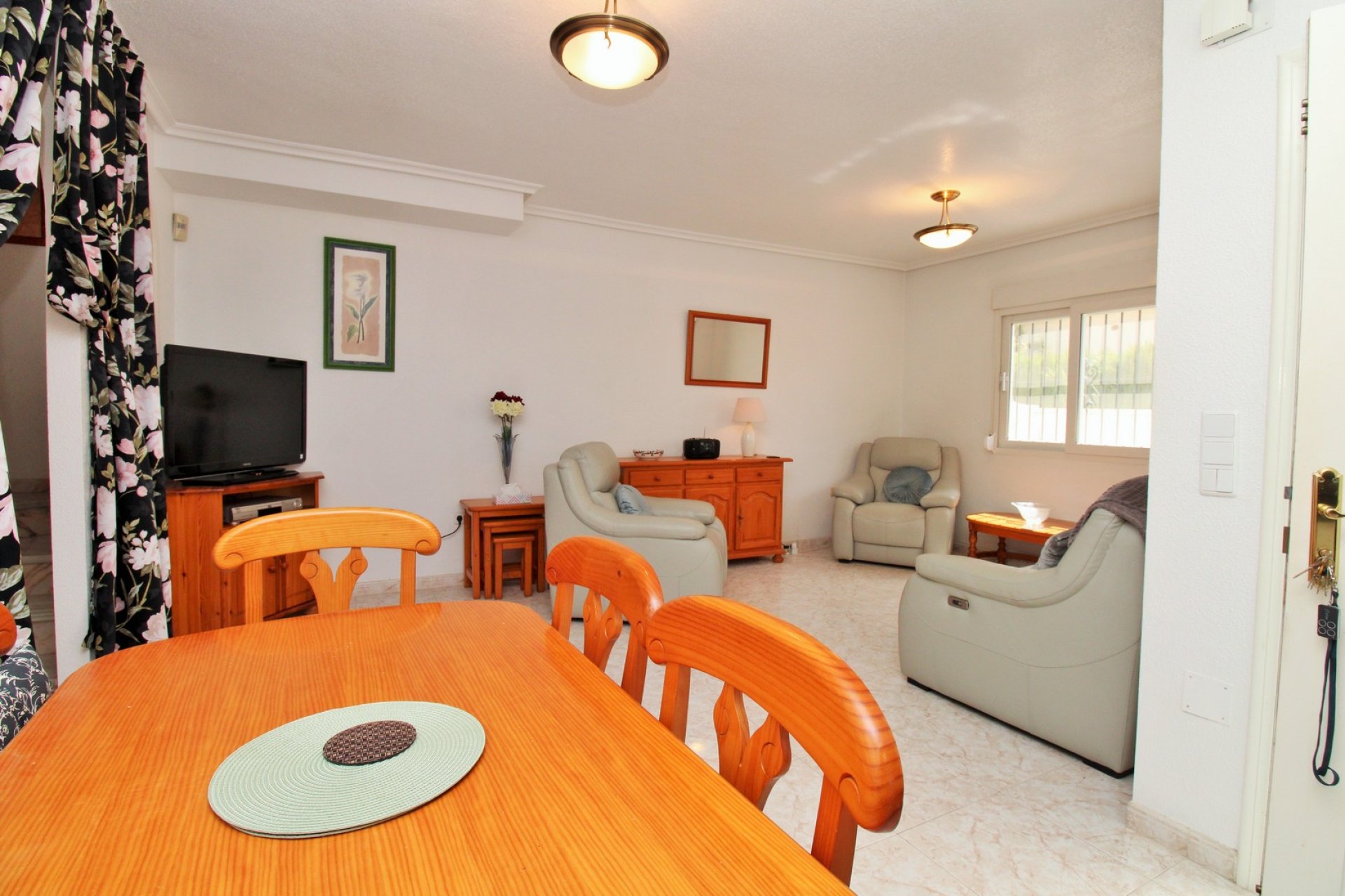 Herverkoop - Rijwoning - Playa Flamenca