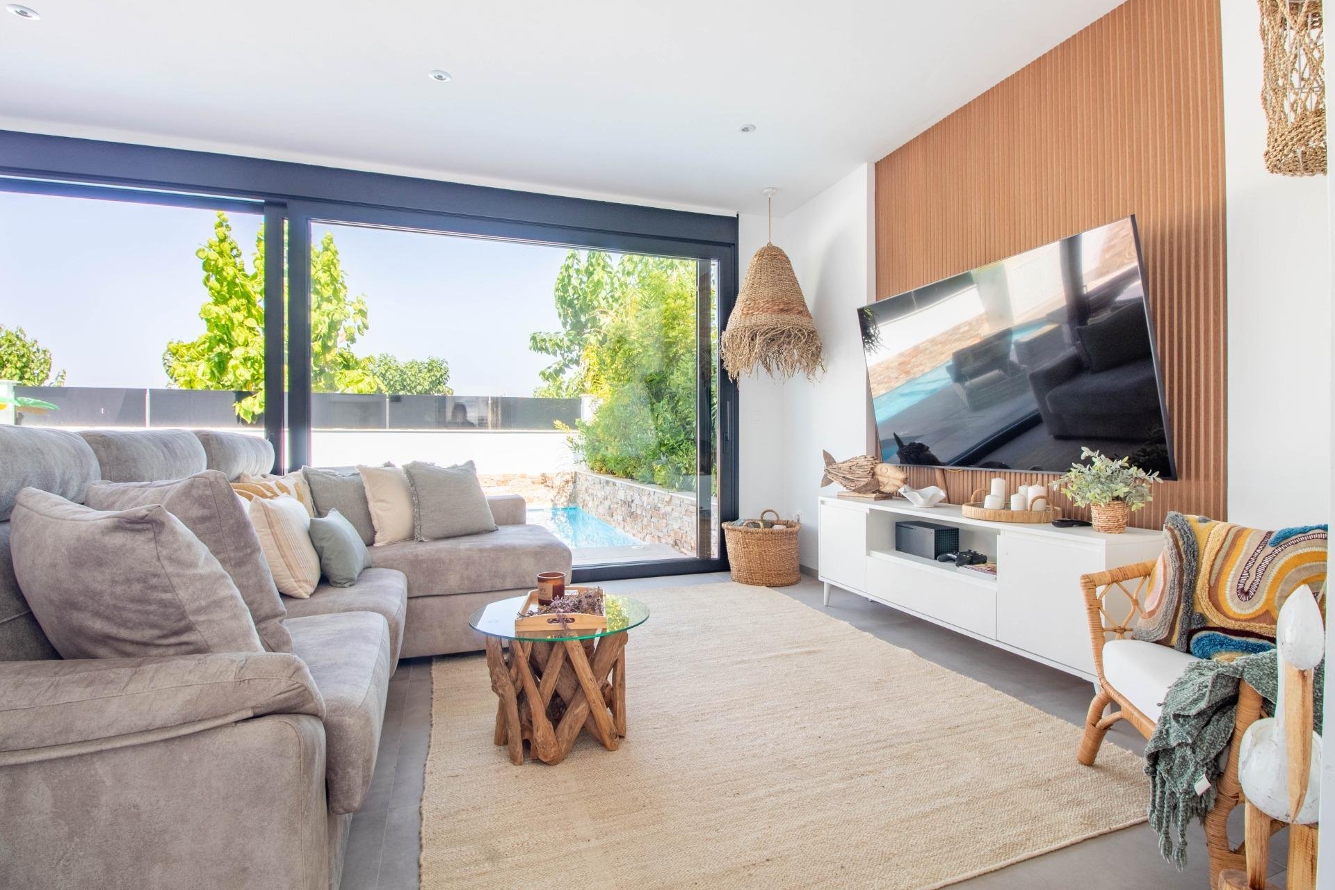 Herverkoop - Rijwoning - Santiago de la Ribera - zona san blas