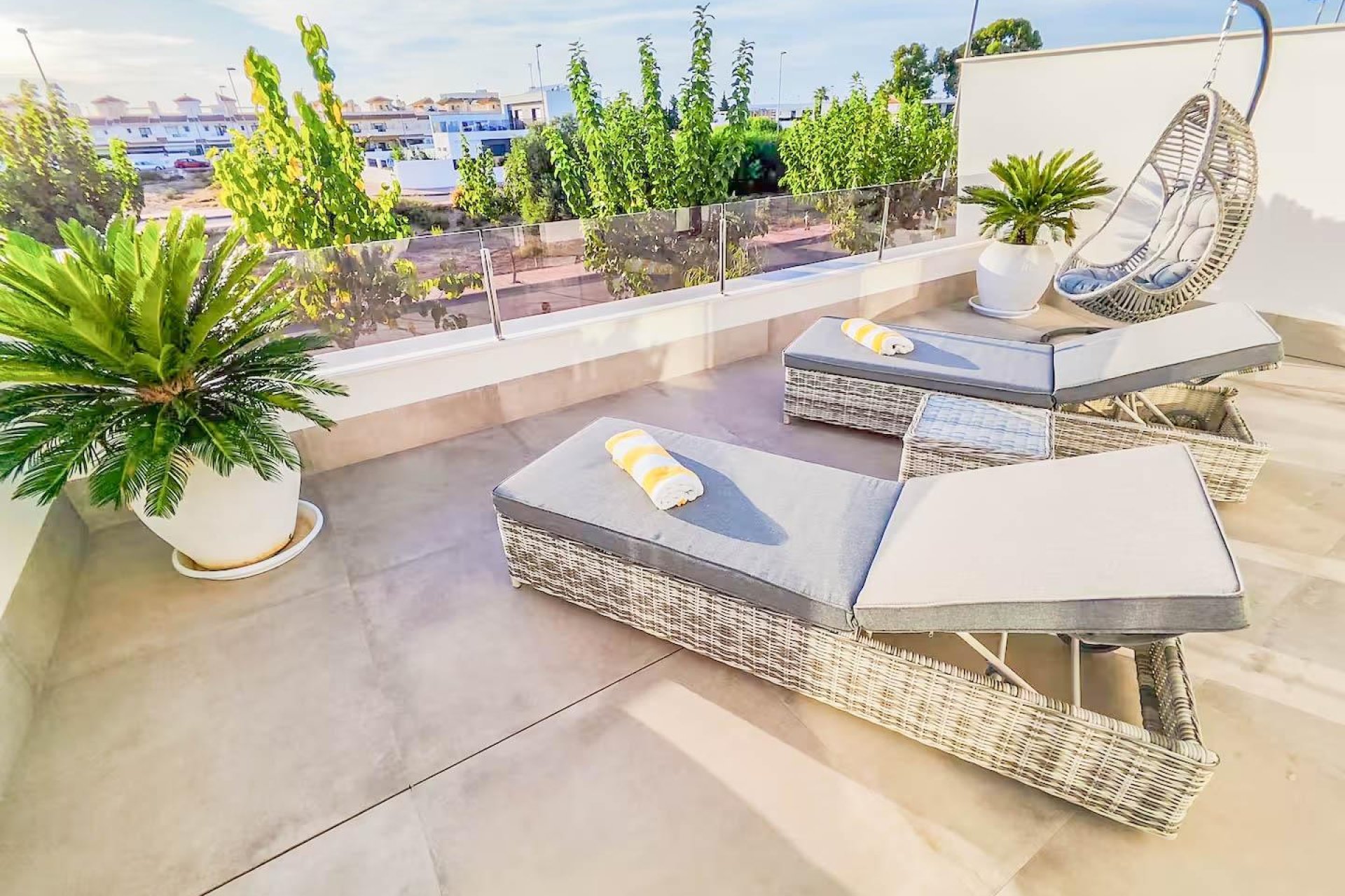 Herverkoop - Rijwoning - Santiago de la Ribera - zona san blas