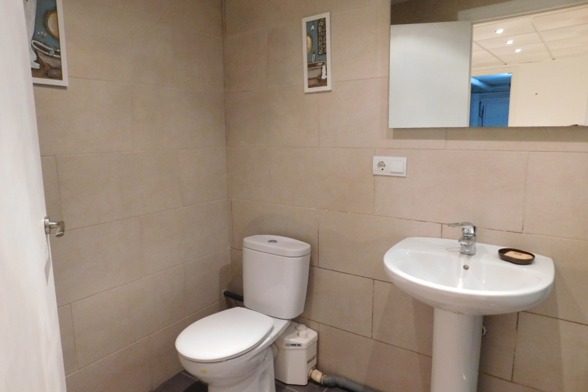 Herverkoop - Rijwoning - Torremendo