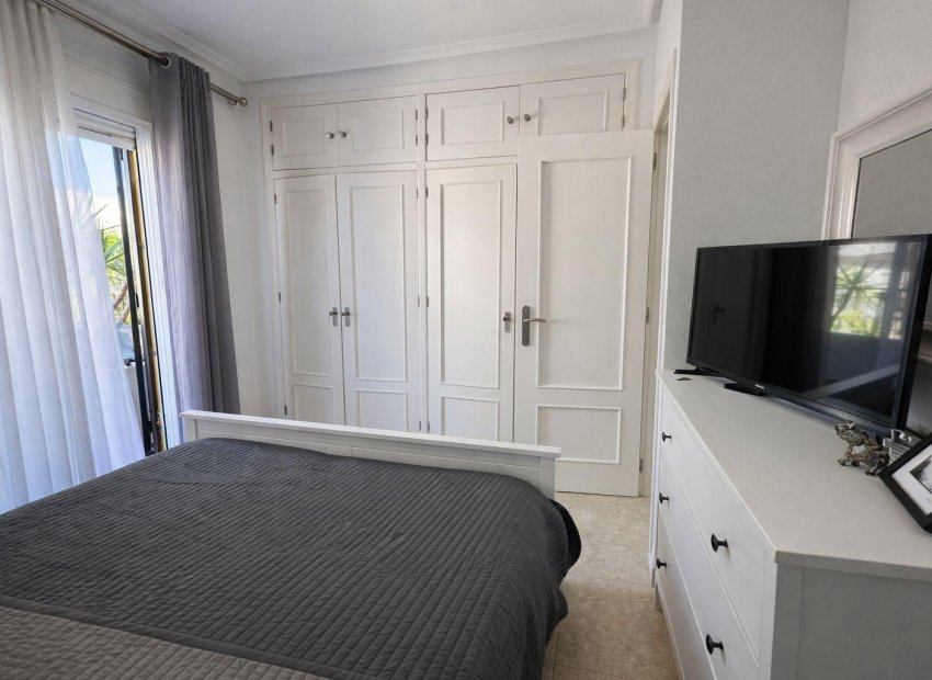 Herverkoop - Rijwoning - Torrevieja - La Siesta