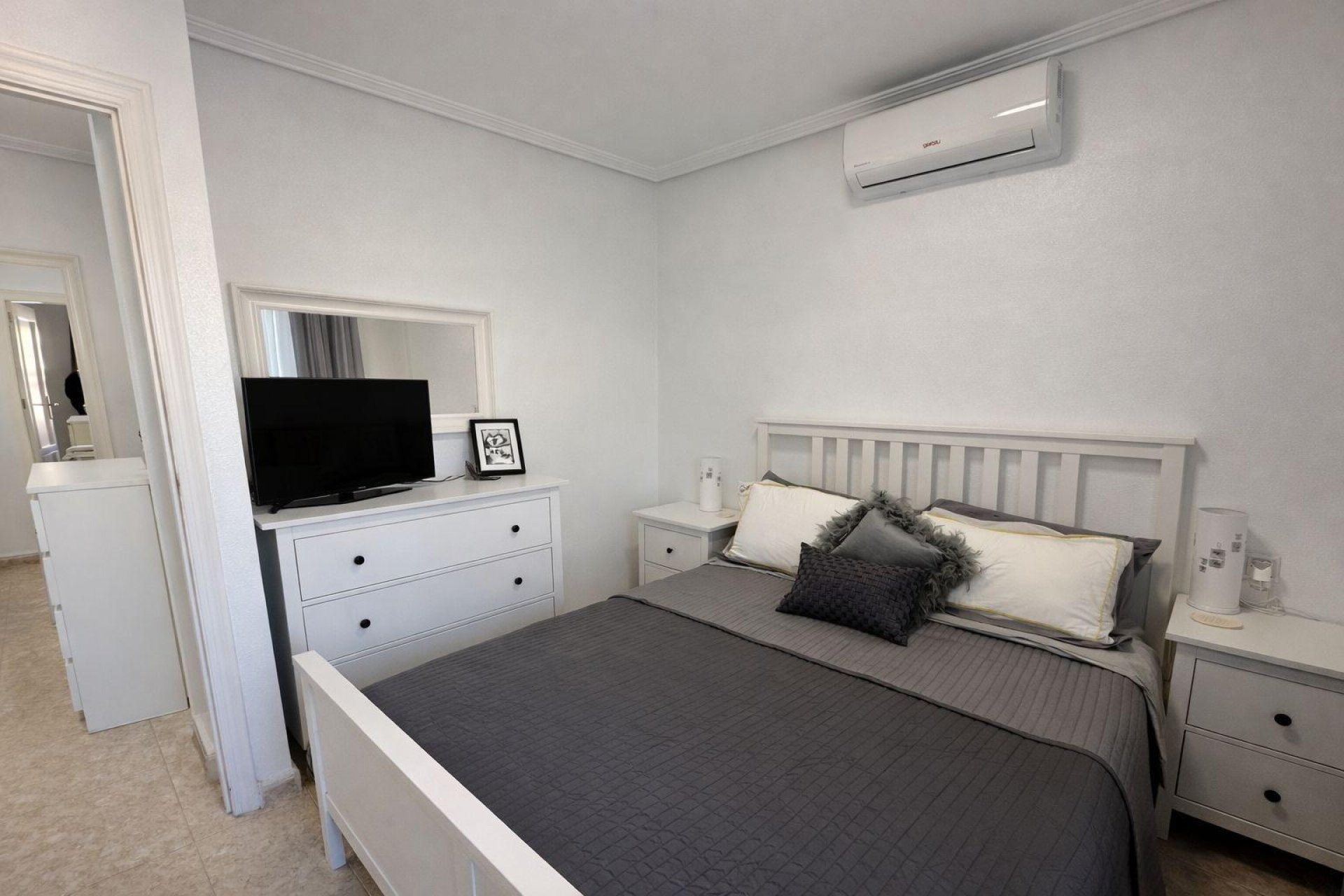 Herverkoop - Rijwoning - Torrevieja - La Siesta