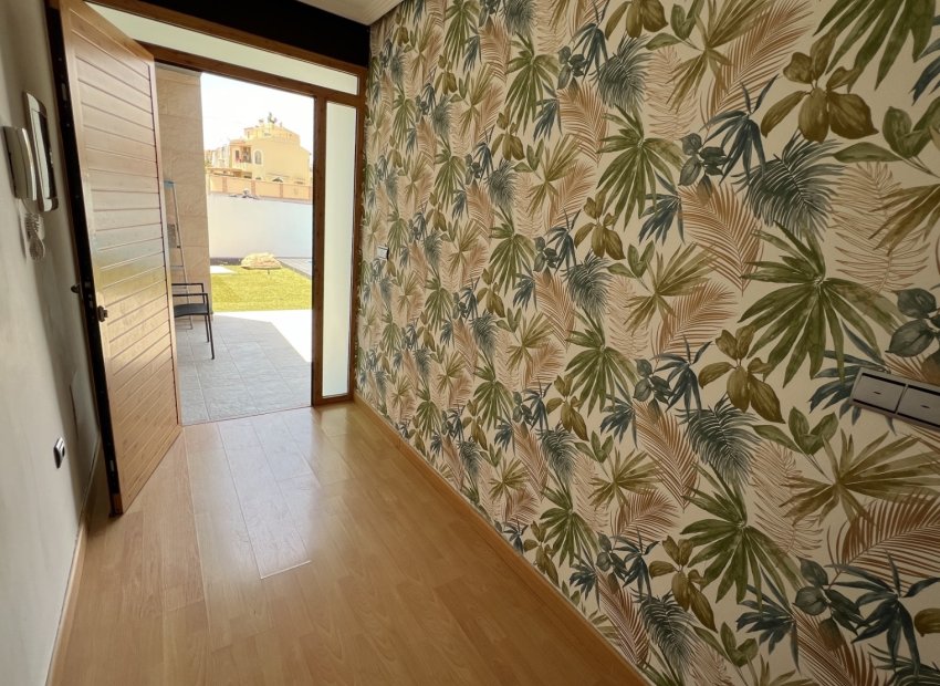 Herverkoop - Rijwoning - Torrevieja