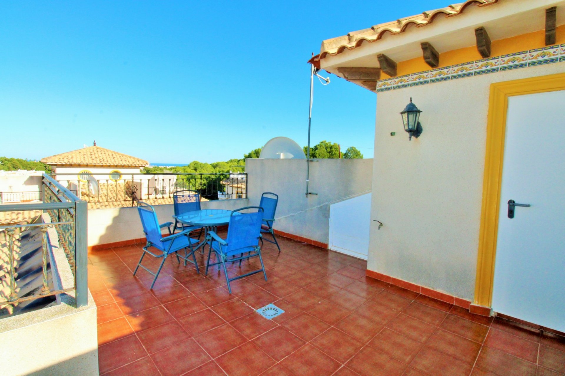 Herverkoop - Rijwoning - Villamartin - Villamartín