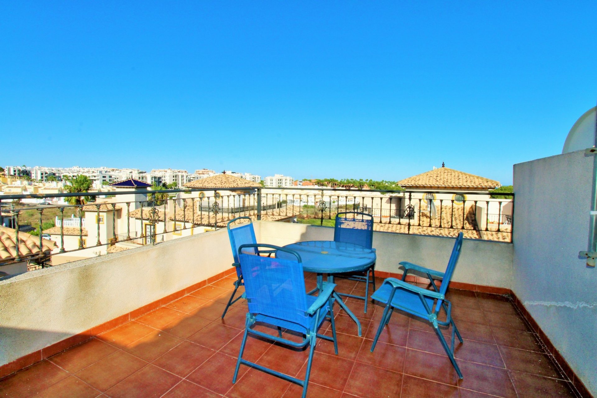 Herverkoop - Rijwoning - Villamartin - Villamartín